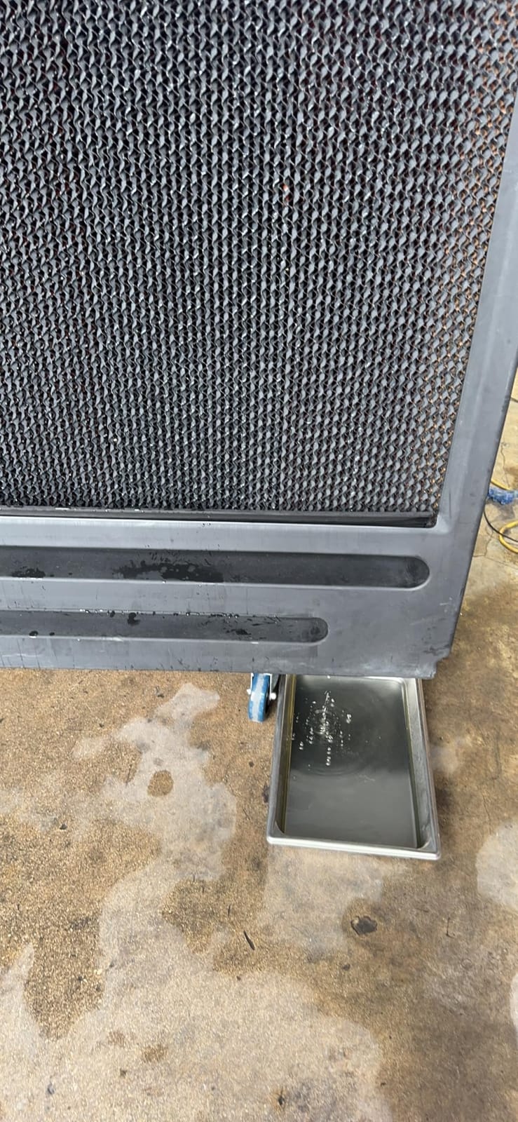 Big Ass Fans Cool-Space 500 Portable Evaporative Swamp Cooler, 50-inch Diameter Fan, Indoor or Outdoor Use, Continuous or Fillable (64 Gallon Capacity), Variable Speed customer photo 2