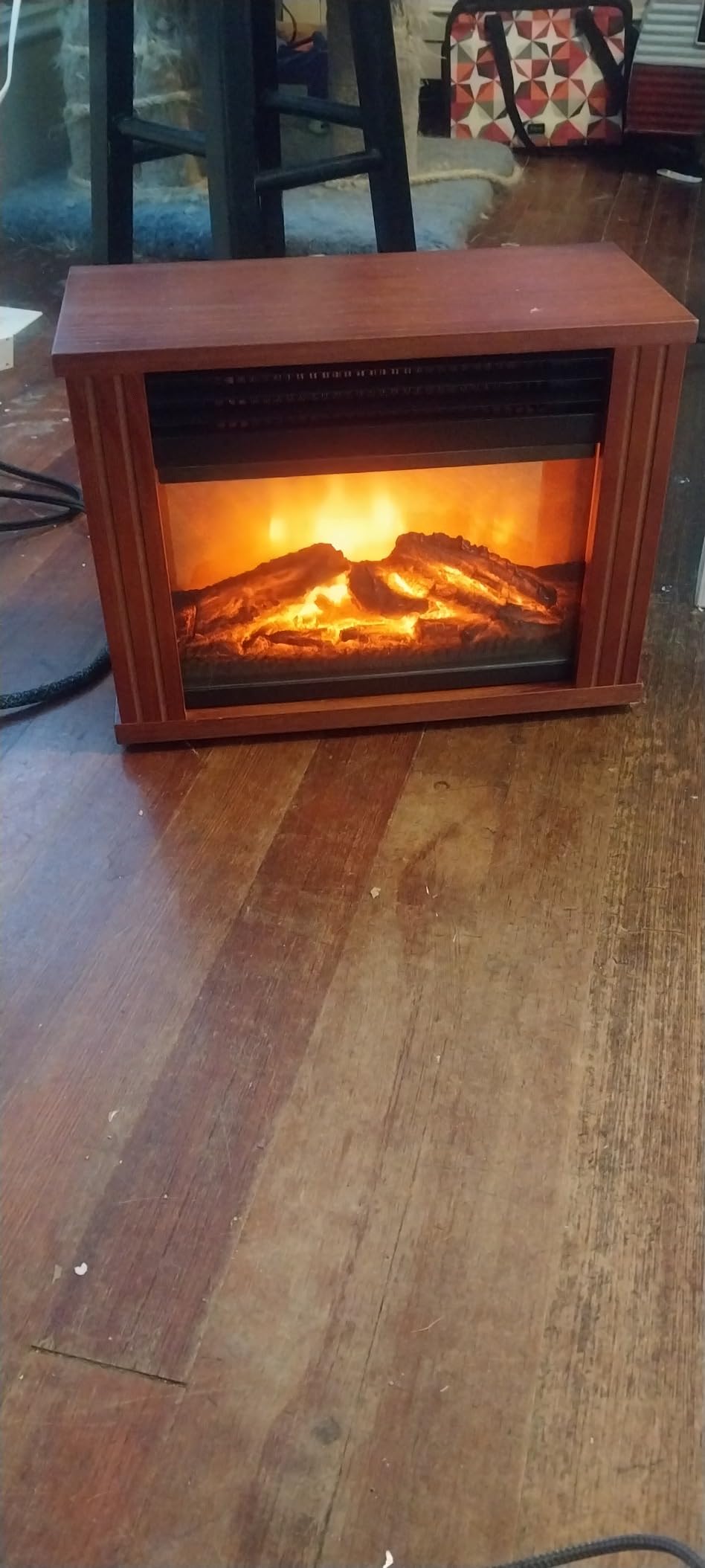 LifePlus Electric Fireplace Heater, Portable Wood Fireplace Stove with 3D Realistic Dancing Flame Effect, Tabletop Fireplace Space Heater Overheat Protection for Indoor Use Bedroom Office,1500W customer photo 1