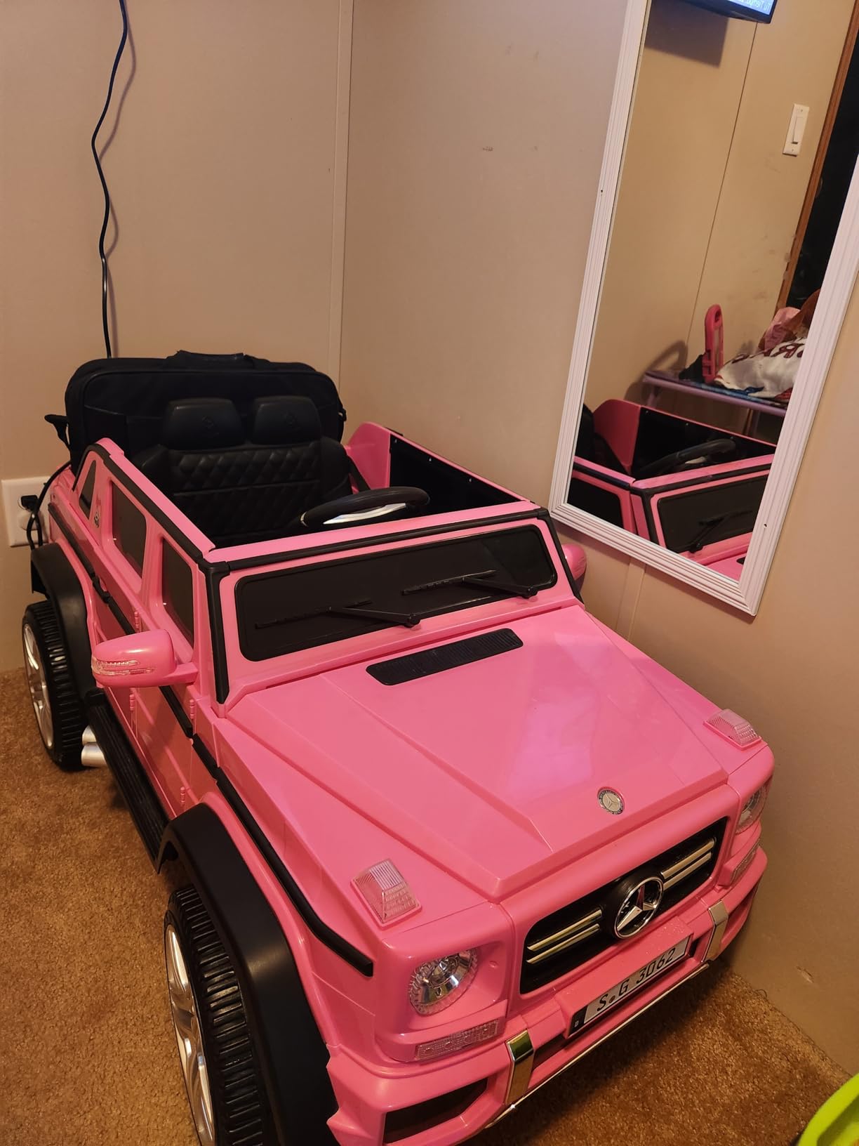 JOYLDIAS Ride On Cars, Licensed Mercedes-Benz Maybach G650S customer photo 2