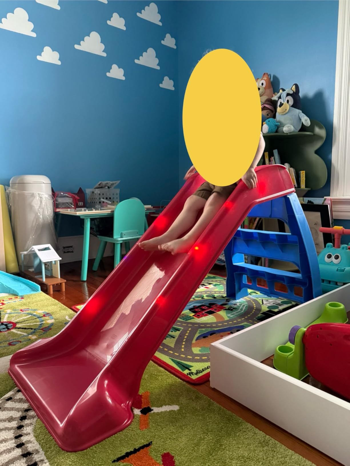 Little Tikes Light-Up First Slide for Kids Indoors/Outdoors , Red customer photo 1