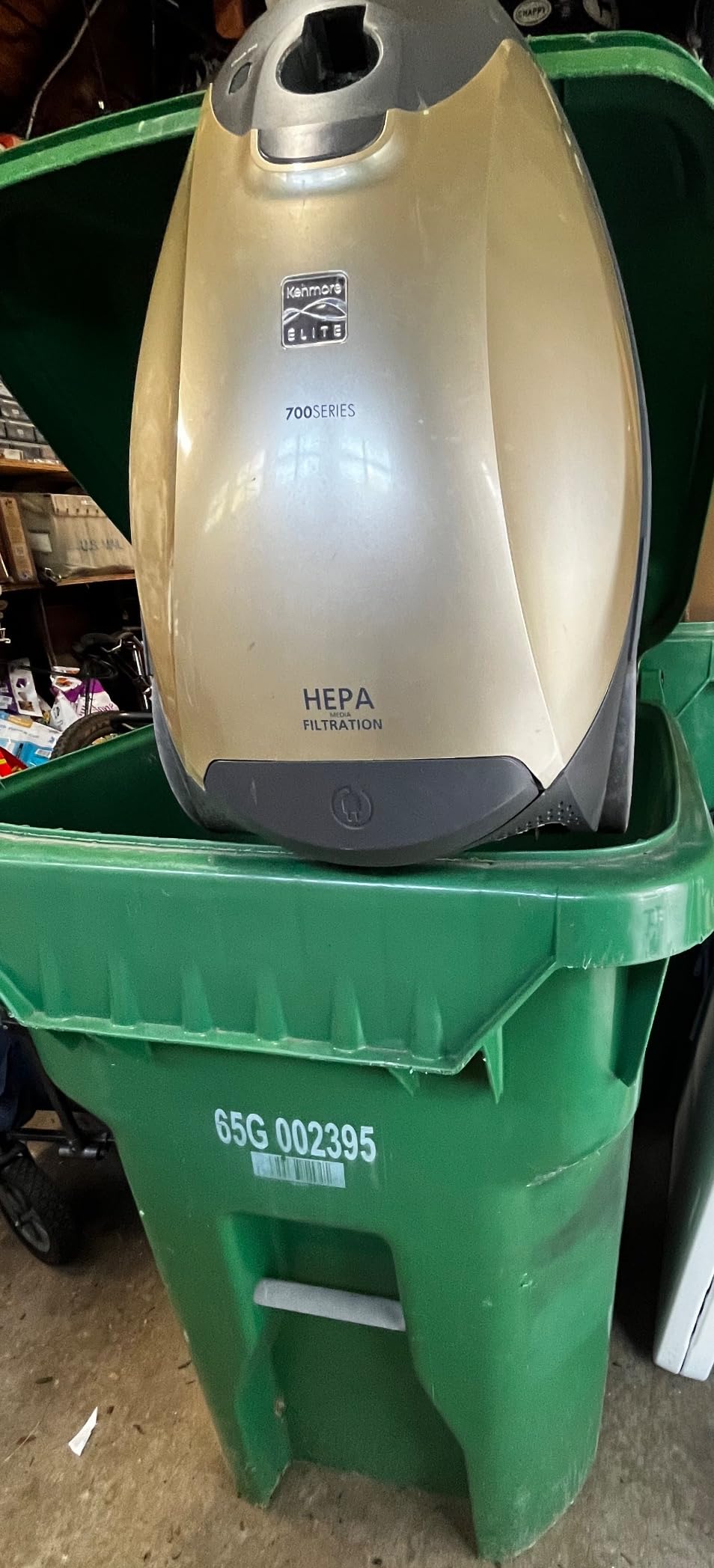 Kenmore 600 Series Pet Friendly Bagged Canister Vacuum customer photo 1