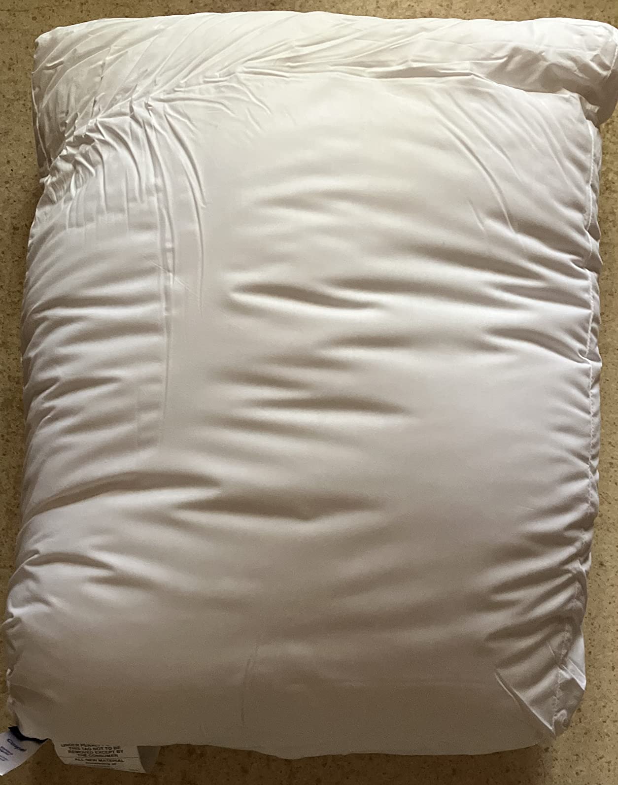 Casper Sleep Essential Pillow – Standard Down-Alternative Bed Pillow customer photo 1