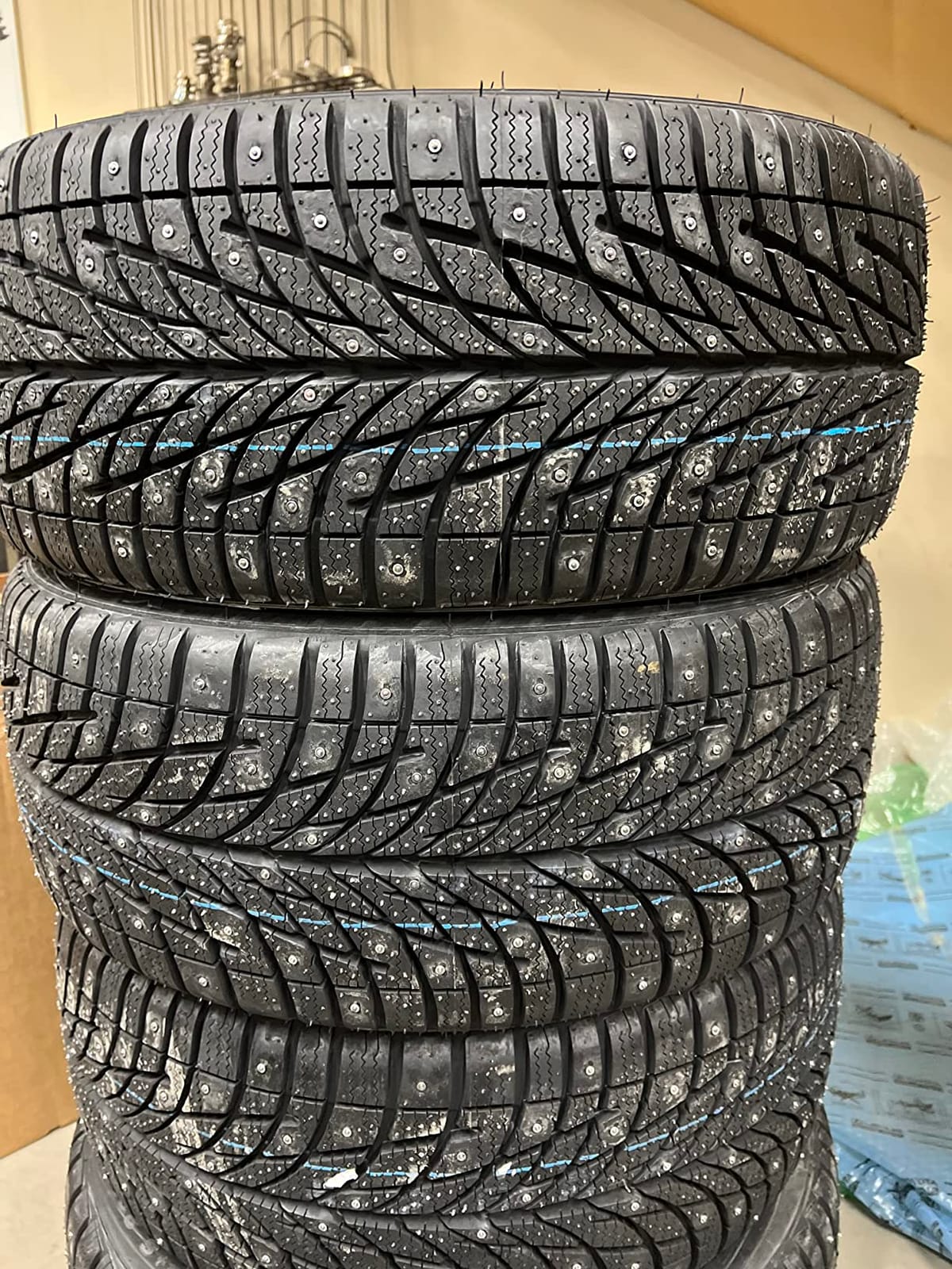 Accelera X Grip 225/55R17 101V Winter (Studdable) XL 17 inch Tire customer photo 1