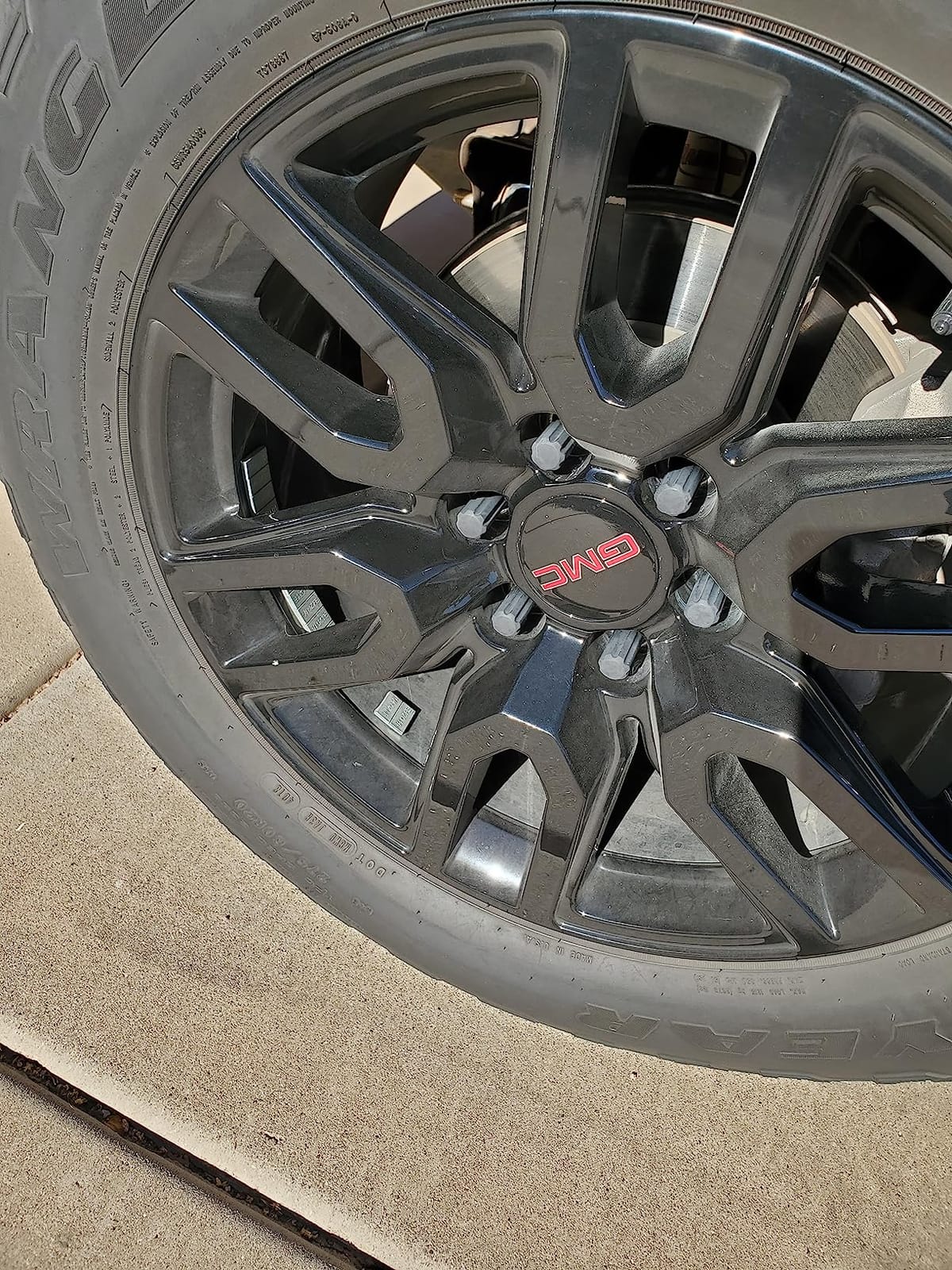 MIKKUPPA M14x1.5 Lug Nuts, Replacement for Chevy GMC Aftermarket Wheels customer photo 1