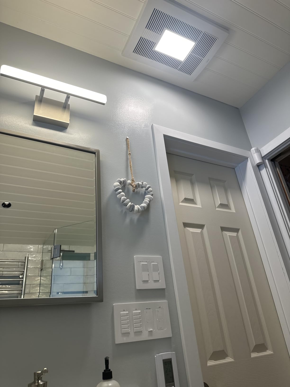 Panasonic WhisperWarm Ceiling Mount Bathroom Exhaust Fan with LED Light & Heater, 50-80-110 CFM, FV-0511VHL1 customer photo 1