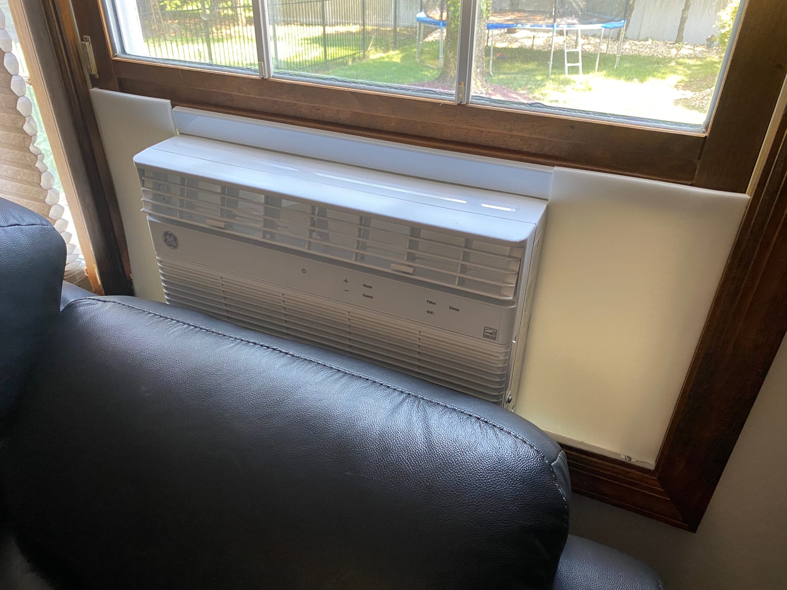 GE Window Air Conditioner 8000 BTU, Wi-Fi Enabled, Energy-Efficient Cooling for Medium Rooms, 8K BTU Window AC Unit with Easy Install Kit, Control Using Remote or Smartphone App customer photo 1