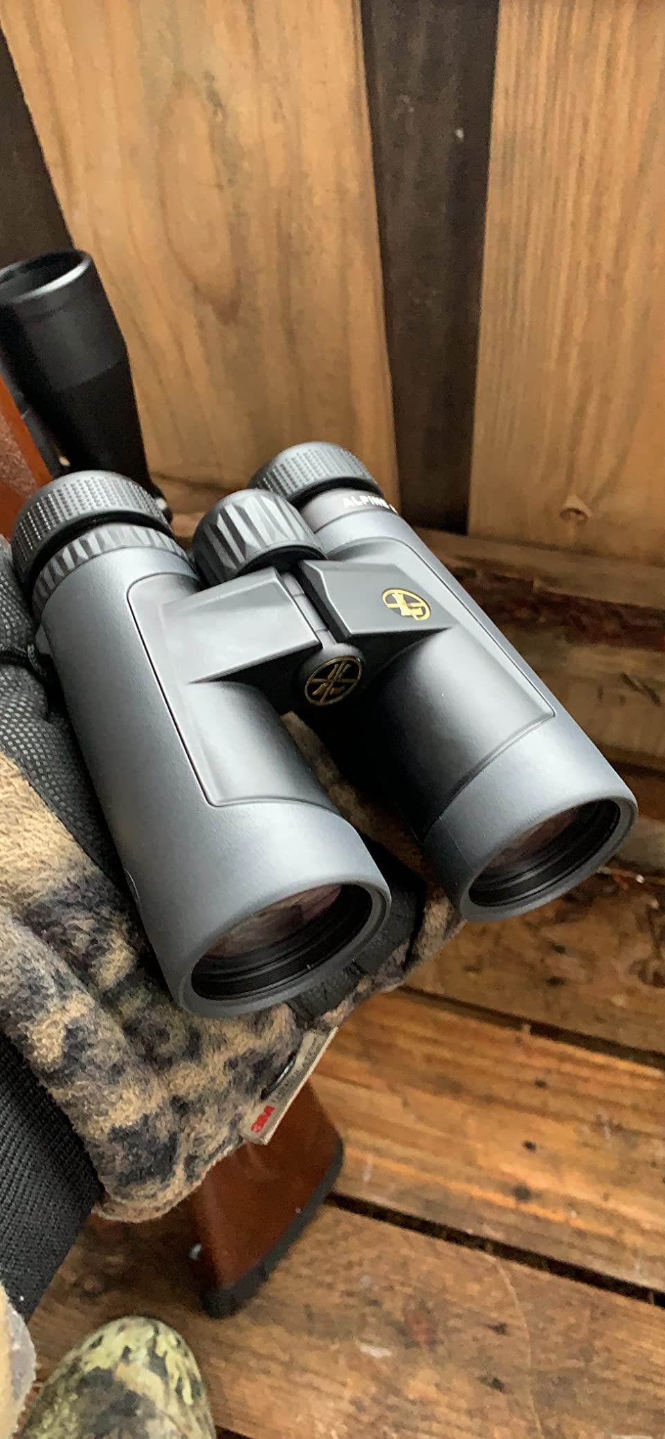 Leupold BX-2 Alpine HD Binoculars, 10x42mm (181177) customer photo 1
