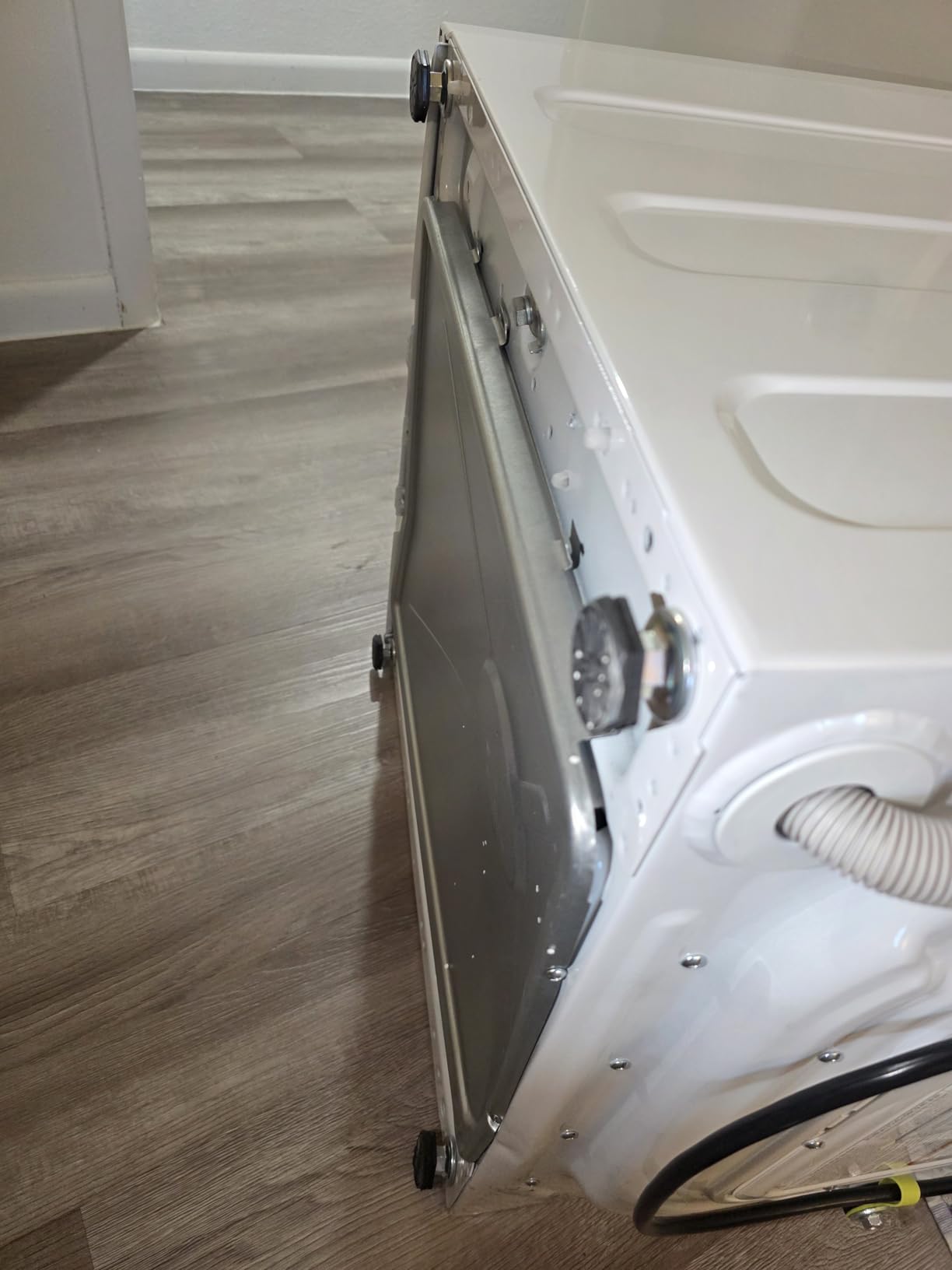 GE GFQ14ESSNWW 24 inch 2.4 cu. ft. Capacity Front Load Washer/Condenser Dryer Combo customer photo 2