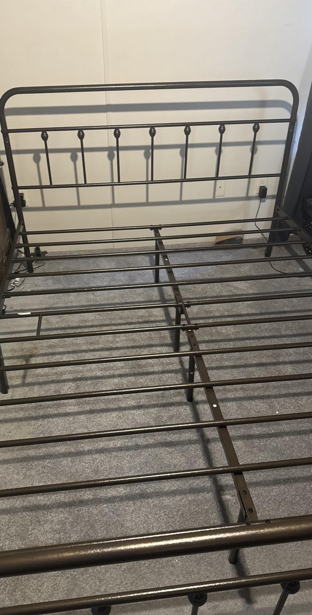 Yaheetech Queen Metal Platform Bed Frame, Victorian Headboard & Footboard customer photo 1