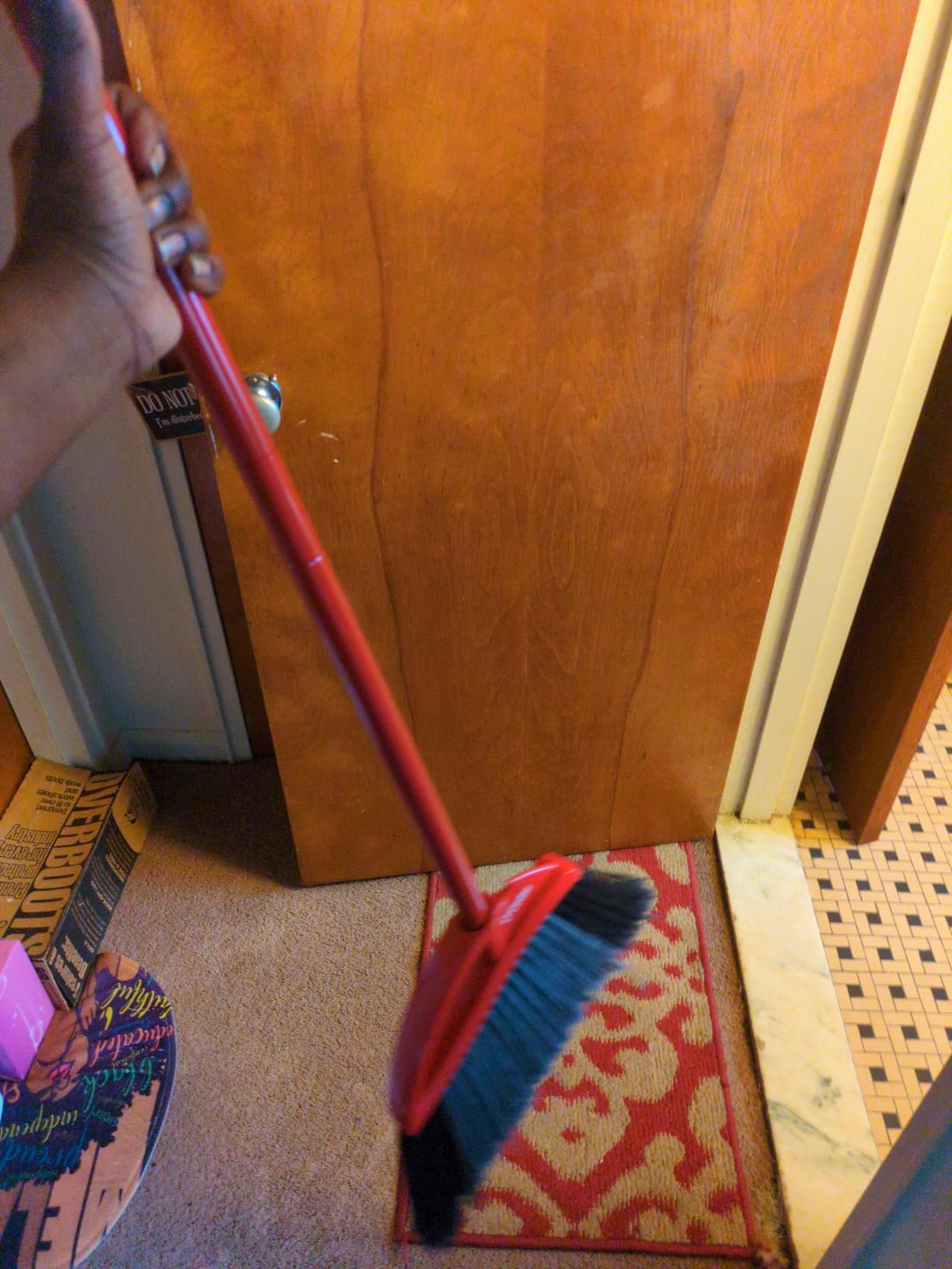 O-Cedar Pet Pro Broom with Step-On Dustpan | Removes Over 99% of Dust & Dirt in One Sweep | Removes 3X More Pet Hair | Quiet Cleaning Tool for Cat and Dog Owners customer photo 2