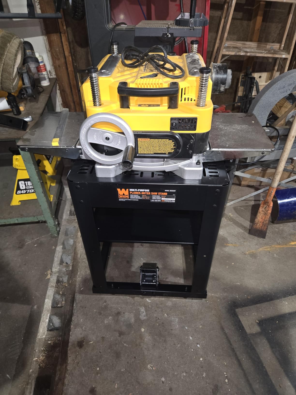 WEN Multi-Purpose Rolling Planer and Miter Saw Tool Stand with Extension Rollers (MSA658T) customer photo 1