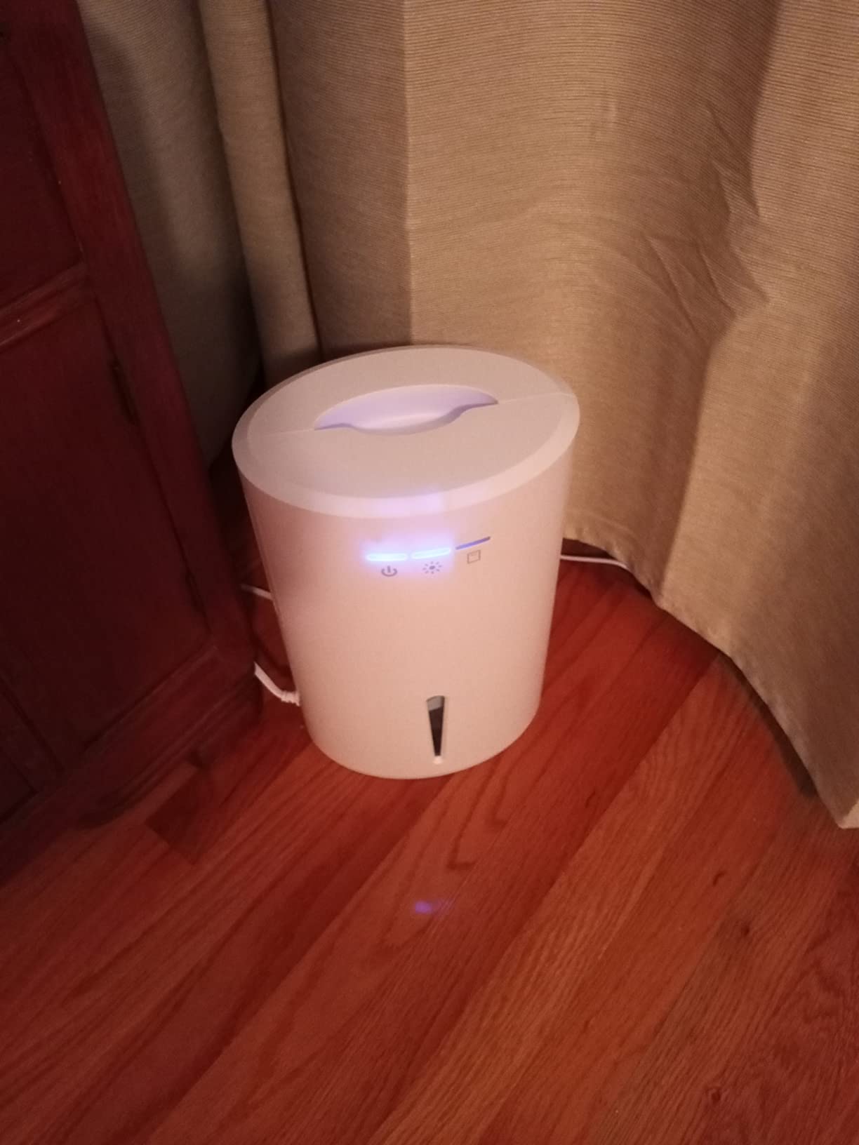 Dehumidifier 68oz(2000ml) Small Dehumidifier with Drain Hose for Up to 650 sq.ft Ultra Quiet Mini Portable Air for Home Basements Bathroom Bedroom Closet Kitchen RV customer photo 1