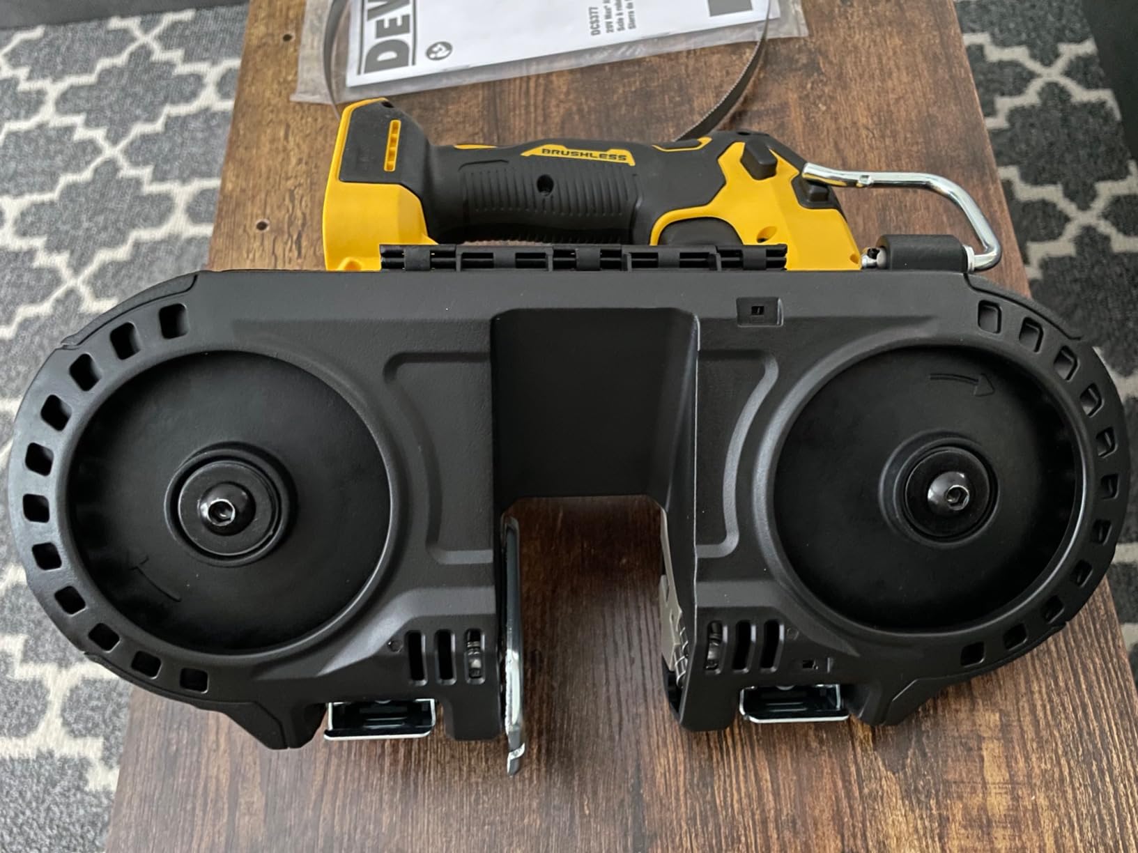 DEWALT ATOMIC 20V MAX Brushless Cordless 1-3/4 in. Compact Bandsaw, Bare Tool Only (DCS377B) customer photo 2