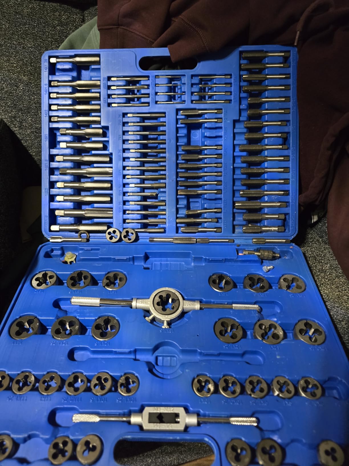 110PCS Tap and Die Set, Metric Tap and Die Rethreading Kit customer photo 2