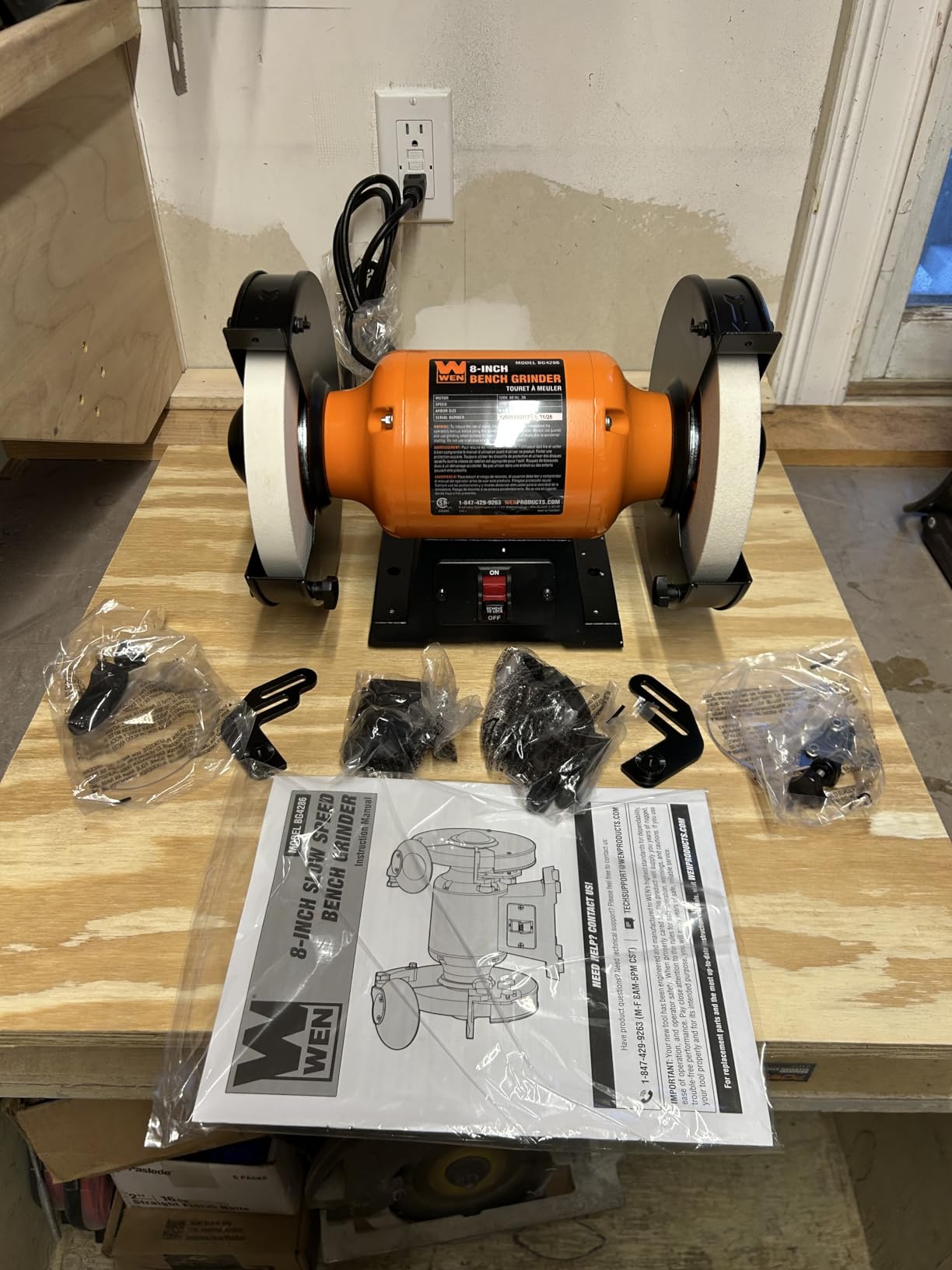 WEN BG4286 3-Amp 8-Inch Slow Speed Bench Grinder, Orange,black customer photo 1