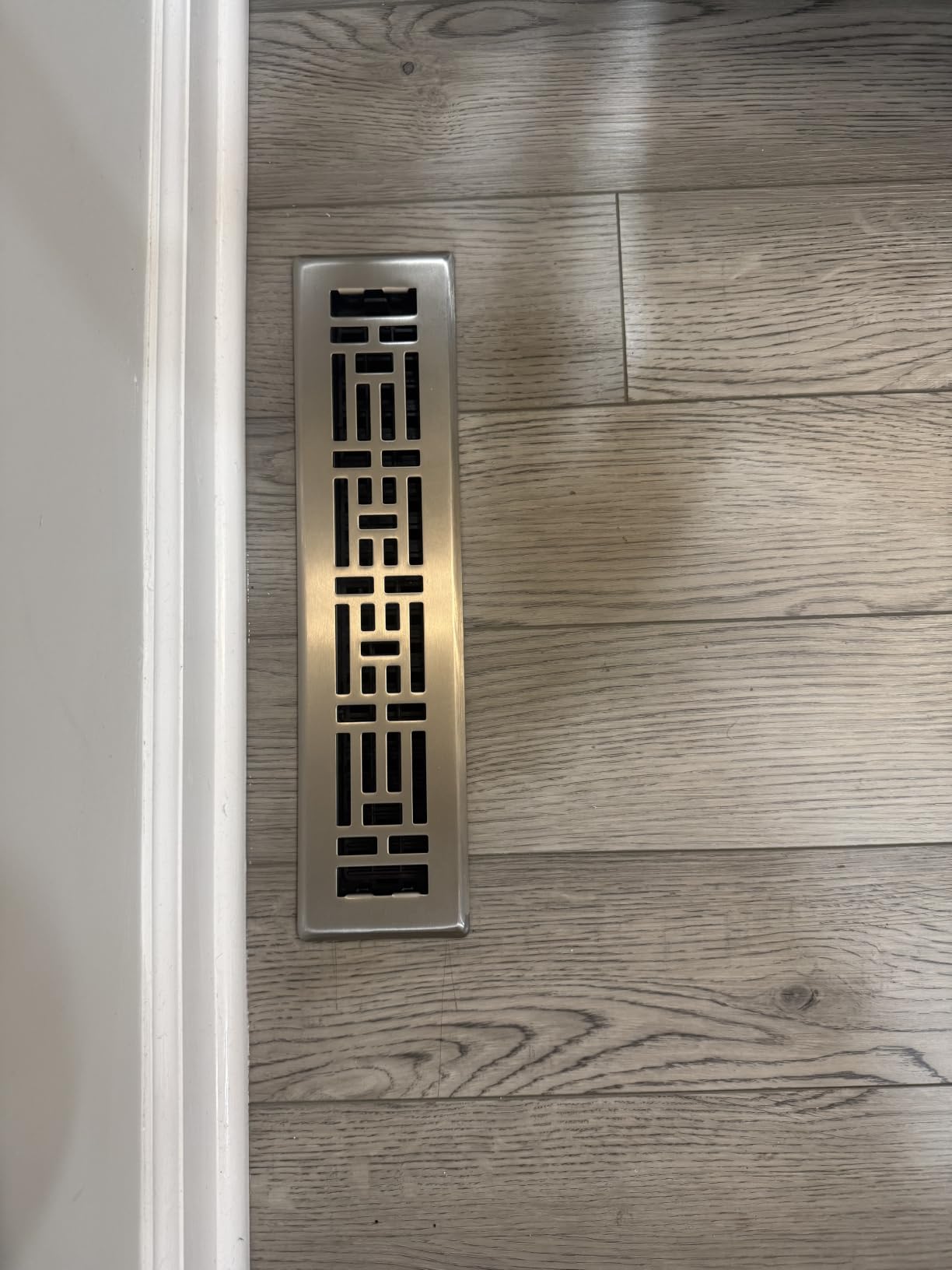 Decor Grates AJH414-BLK Oriental Floor Register, 4x14 Inches, Textured Black customer photo 1