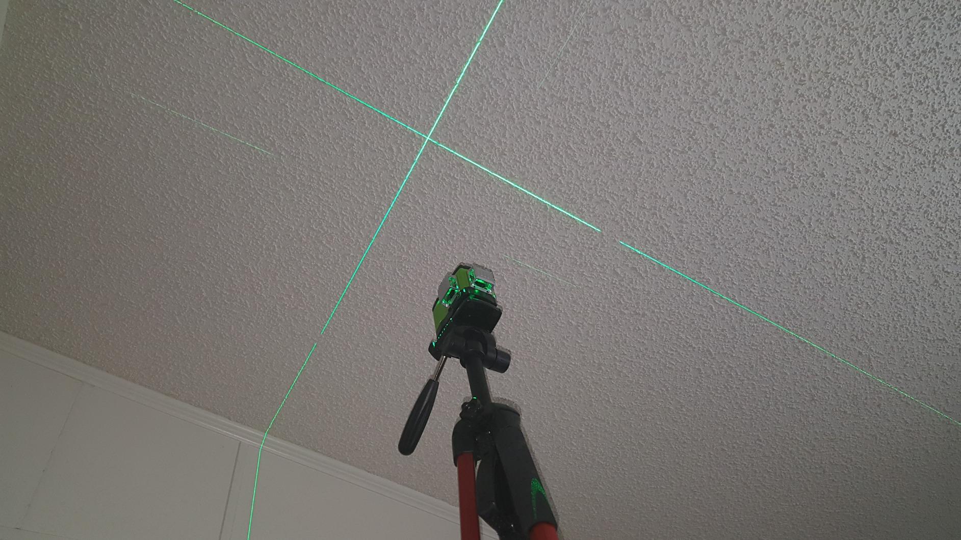 Huepar Laser Level 360 Self Leveling, Rechargeable Green Laser 4x360° Cross Line Lazer Leveler 4D Level Laser Tool for Construction with Two Li-ion Batteries, Magnetic Bracket &Hard Carry Case -LS04CG customer photo 1