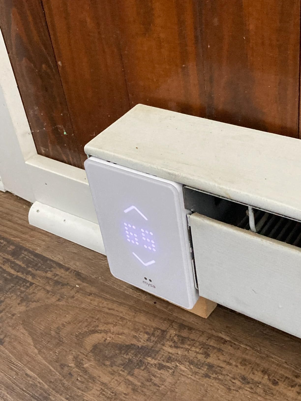 Mysa Smart Thermostat V2 for Electric Baseboard Heaters | Save Up to 26% on Heating Costs | Humidity Sensor + Premium Touchscreen | WiFi Programmable | Scheduling | HomeKit, Alexa, Google | 120V-240V customer photo 1