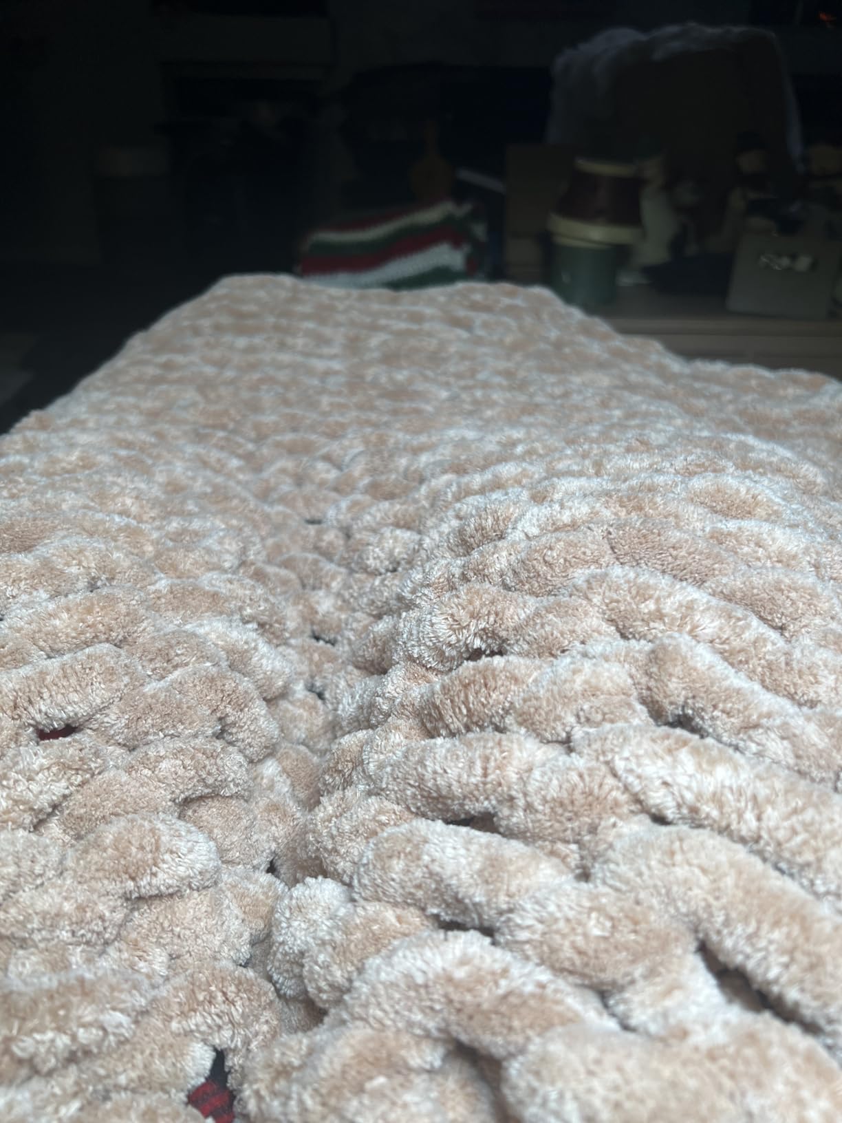 Maetoow Chenille Chunky Knit Blanket Throw (50×60 Inch), Handmade Warm & Cozy Blanket Couch, Bed, Home Decor, Soft Breathable Fleece Banket, Christmas Thick and Giant Yarn Throws,Cream customer photo 1