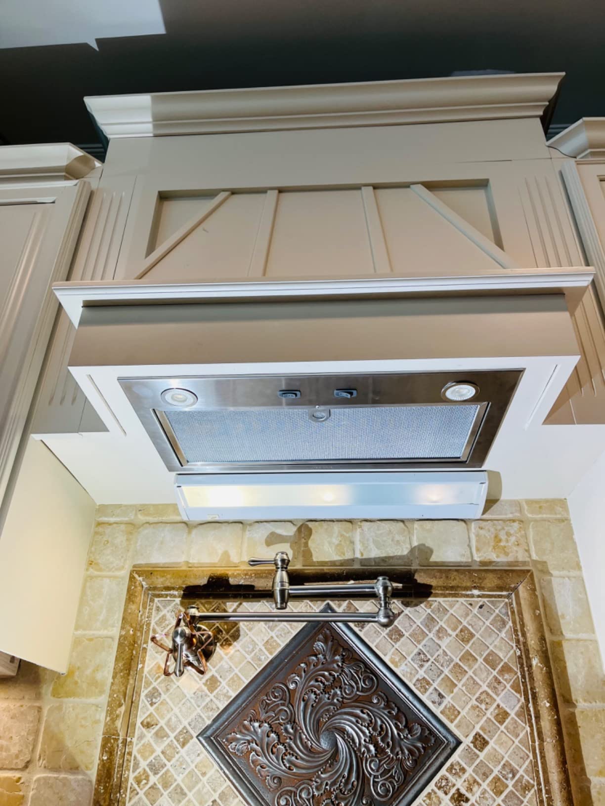 Broan-NuTone PM300SS Custom Power Pack Range Hood Insert with 2-Speed Exhaust Fan and Light, 300 Max Blower CFM, Stainless Steel, 21-Inch Built customer photo 1