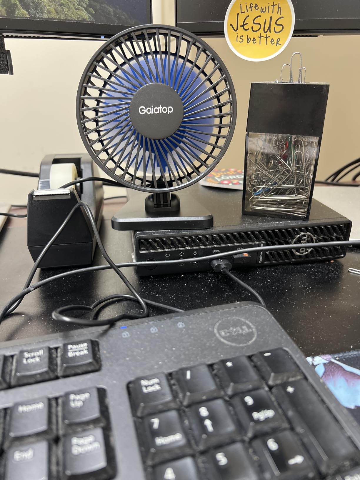 Gaiatop USB Desk Fan, Personal Portable Quiet Small Table Desktop fan customer photo 2