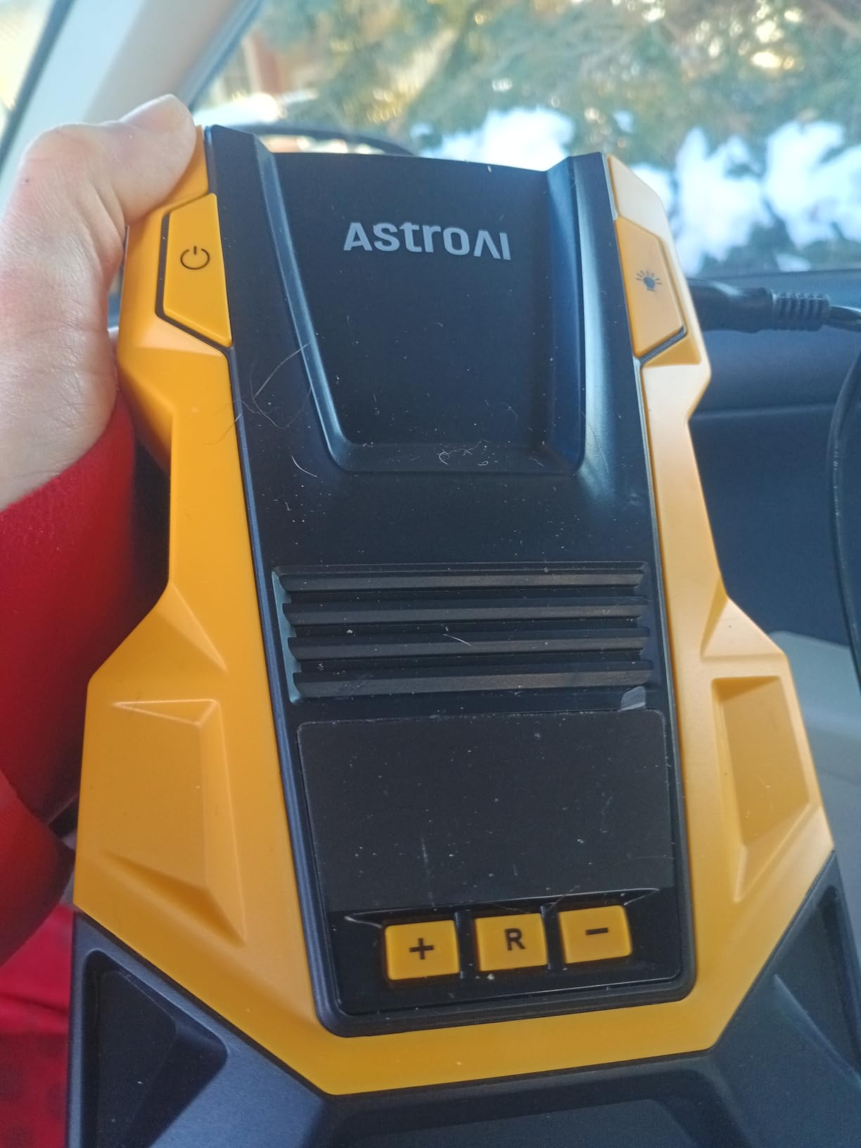 AstroAI Tire Inflator Portable Air Compressor, 110V AC/12V DC Dual Power customer photo 1