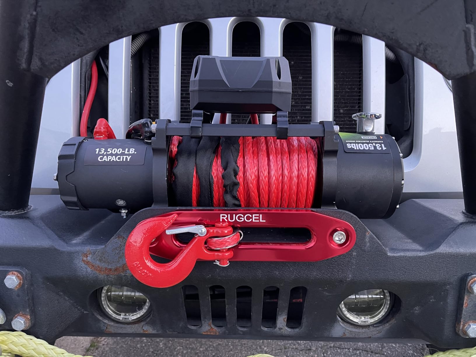 RUGCEL WINCH 13500lb Waterproof Electric Truck Winch 12V Synthetic Rope Winch with Hawse Fairlead,Wired Handle and 2 Wireless Remote,for Trailer and Wrangler in Car Lift customer photo 1
