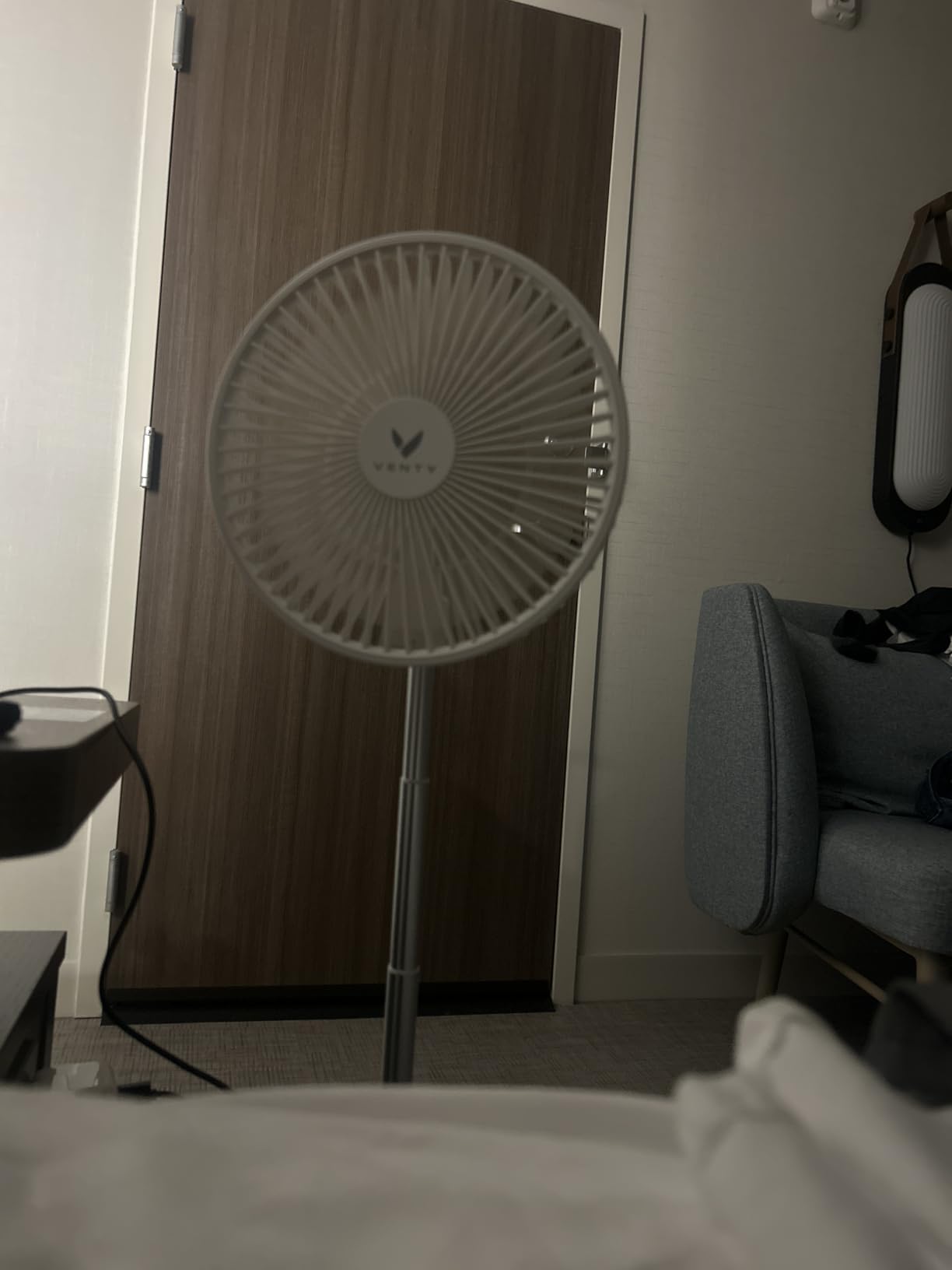 VENTY Portable Fan - Wireless Battery Operated Fan - 4 Speeds - LED Lighting - Carry Case & Remote Control - Cruise Travel - Outdoor Travel RV Power Bank With USB-C Port (Black with Case) customer photo 2