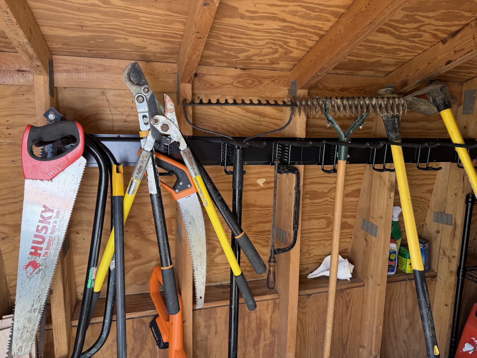 Aking Ace 48 Inch Garage Tool Organizer, Wall Mount 3 Racks 6 Hooks Storage customer photo 1