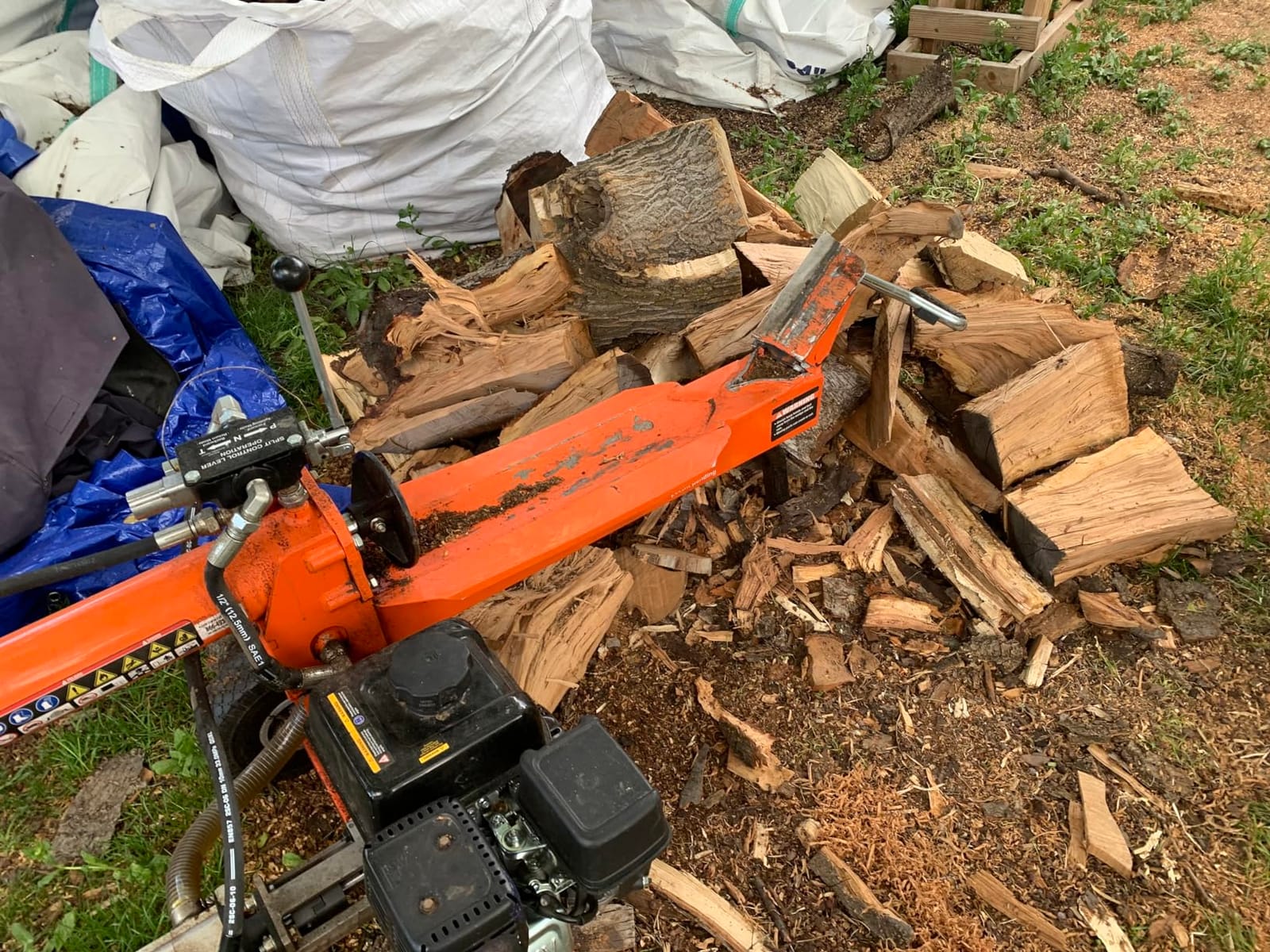 SuperHandy Hydraulic Log Splitter, 20 Ton, Firewood Wood Splitter customer photo 1
