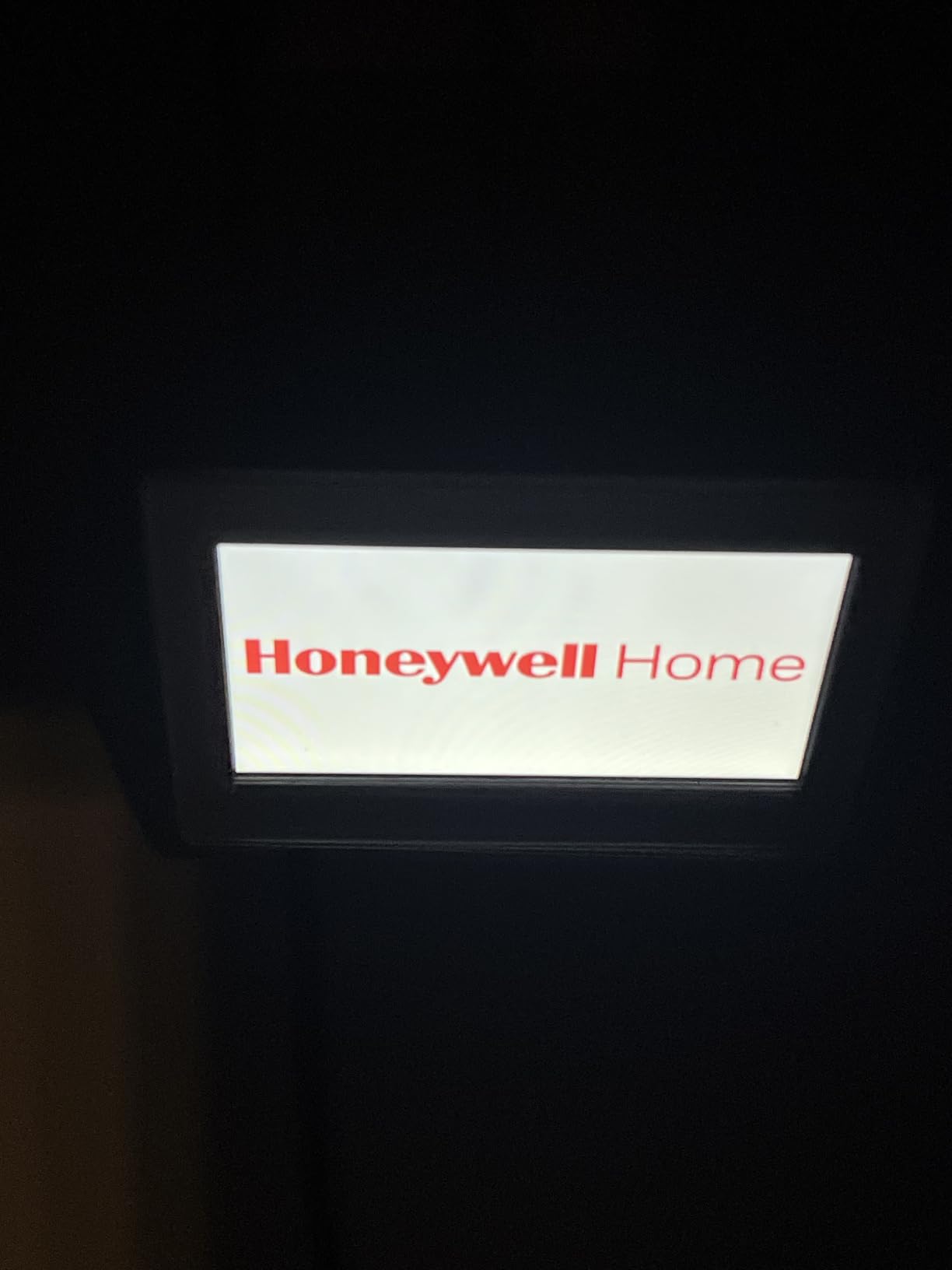 Honeywell Home RTH9600WF Smart Color Thermostat ENERGY STAR Wi-Fi Programmable Touchscreen Alexa Ready - C-Wire Required | RTH9600WF ENERGY STAR Wi-Fi Programmable Touchscreen Alexa Ready - C-Wire Required customer photo 1