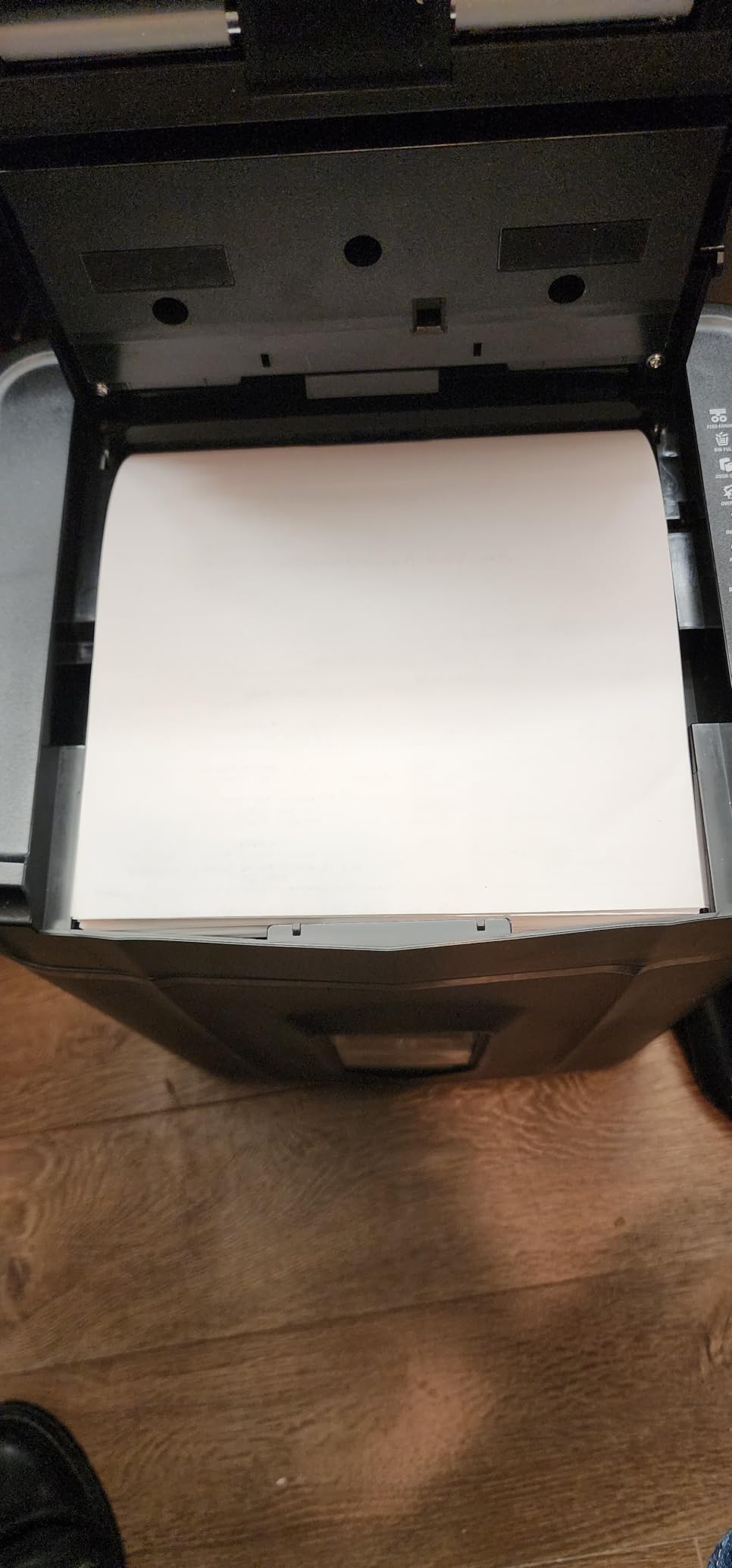Aurora AU120MA 120-Sheet Auto Feed High Security Micro-Cut Paper Shredder / 30 Minutes (Black) customer photo 1
