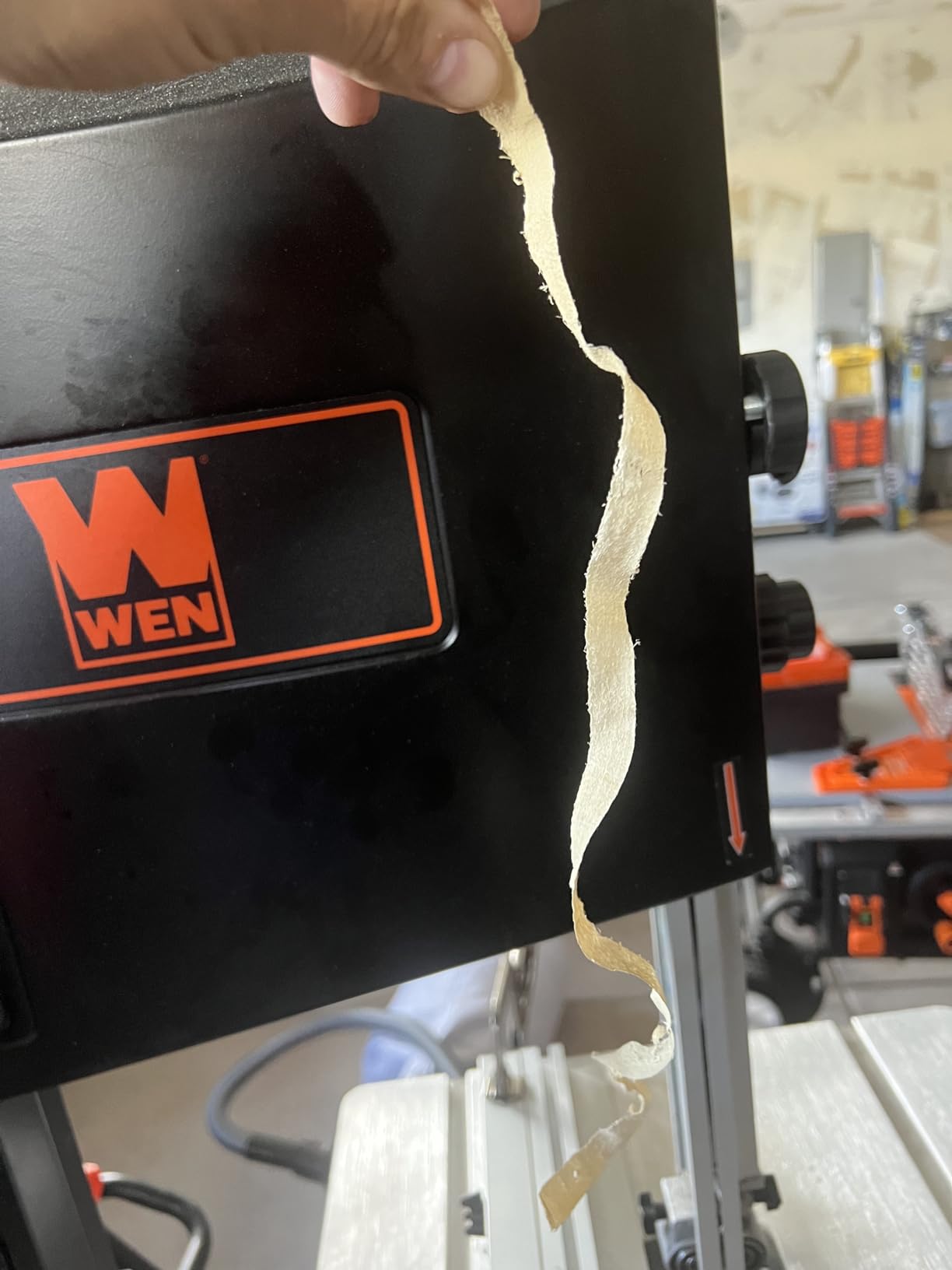 WEN (BA1487) Band Saw with Stand,Two-Speed,Black,14-Inch customer photo 2