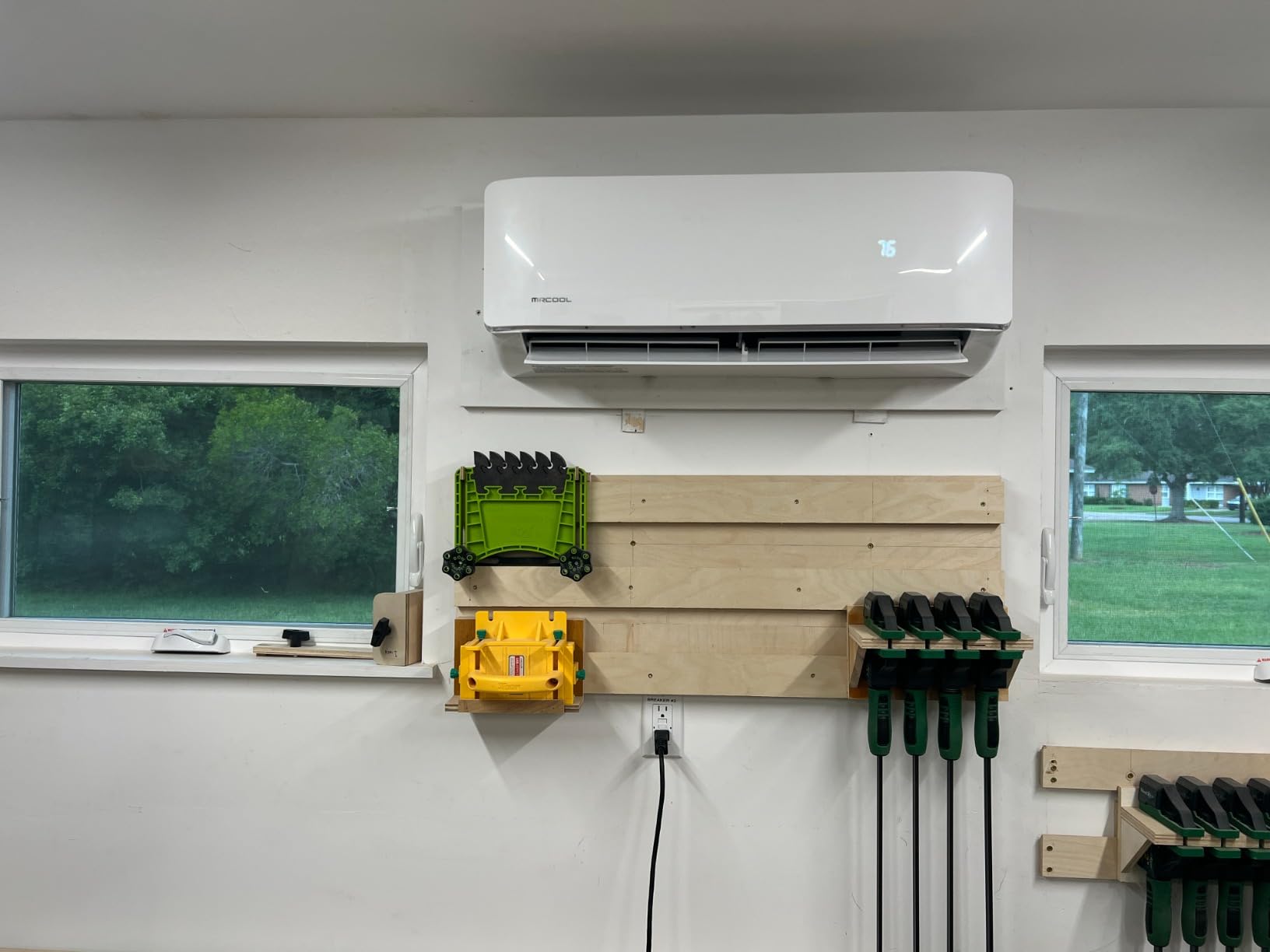 MRCOOL 12,000 BTU WiFi Smart DIY Star 4th Generation Ductless Remote Controlled Mini Split Air Conditioner with Sleep Mode Function, White customer photo 1