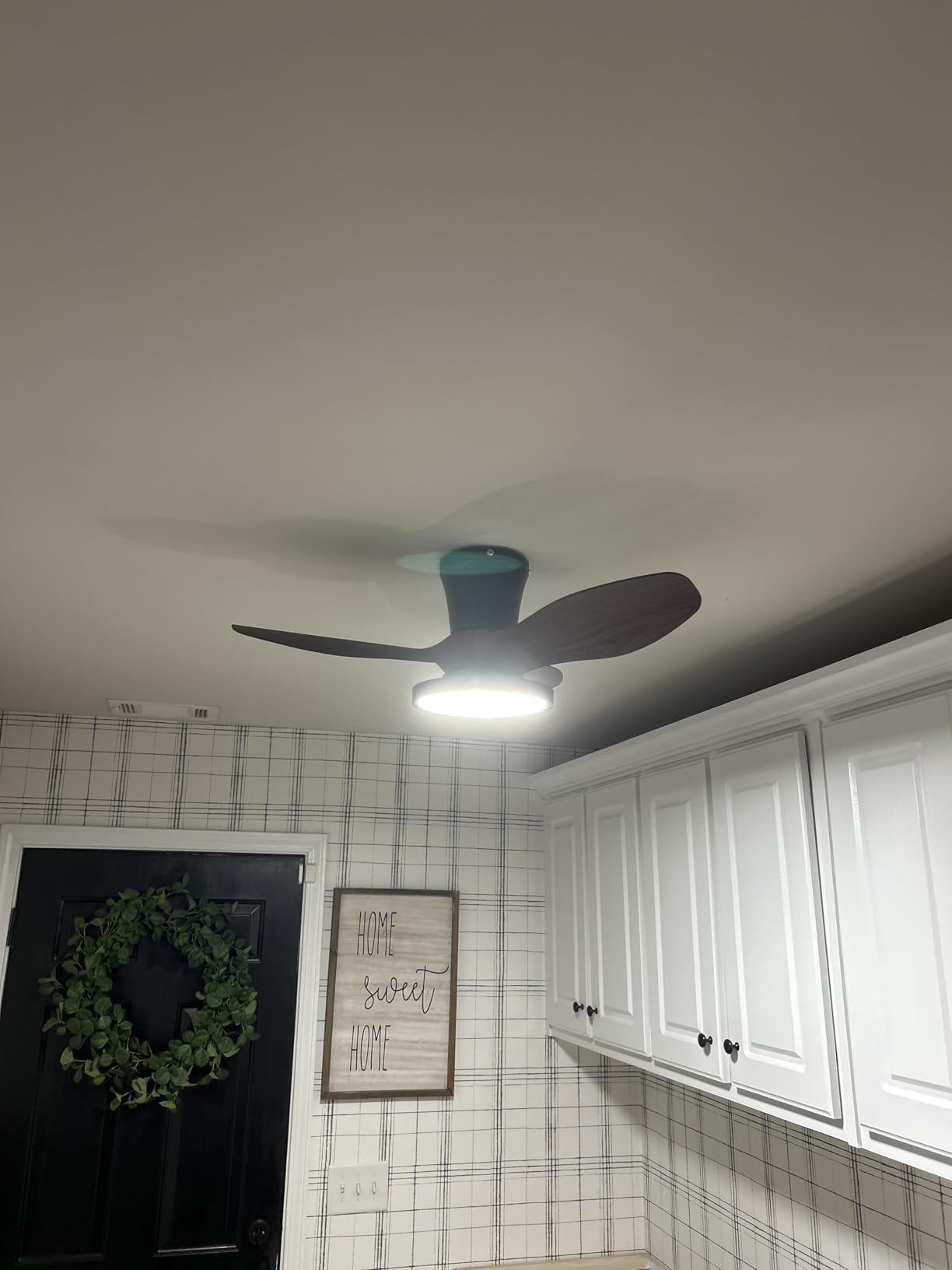 ocioc Quiet Ceiling Fan with LED Light DC Motor 32 inch Large Air Volume Remote Control White for Kitchen Bedroom Dining Room Patio customer photo 2