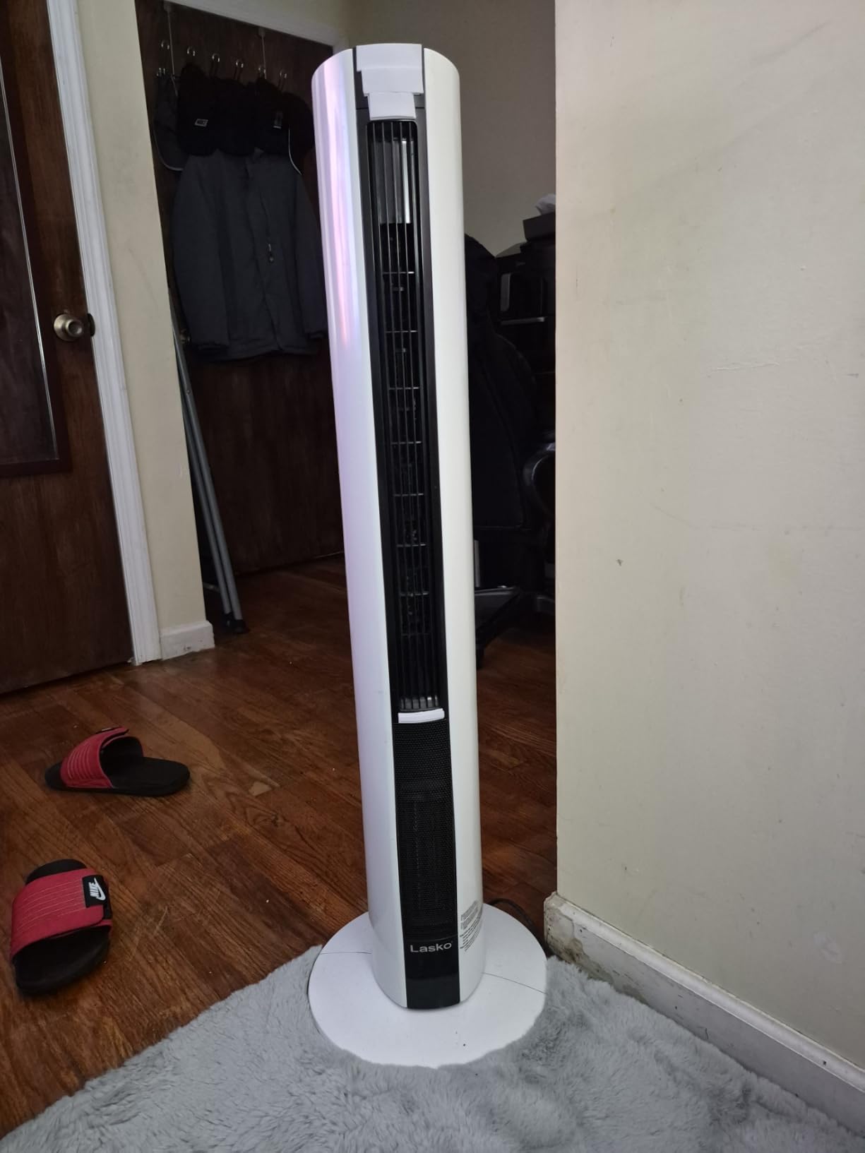 Lasko All-Season Tower Fan and Space Heater in One - 42” - FH515 - Gray customer photo 1