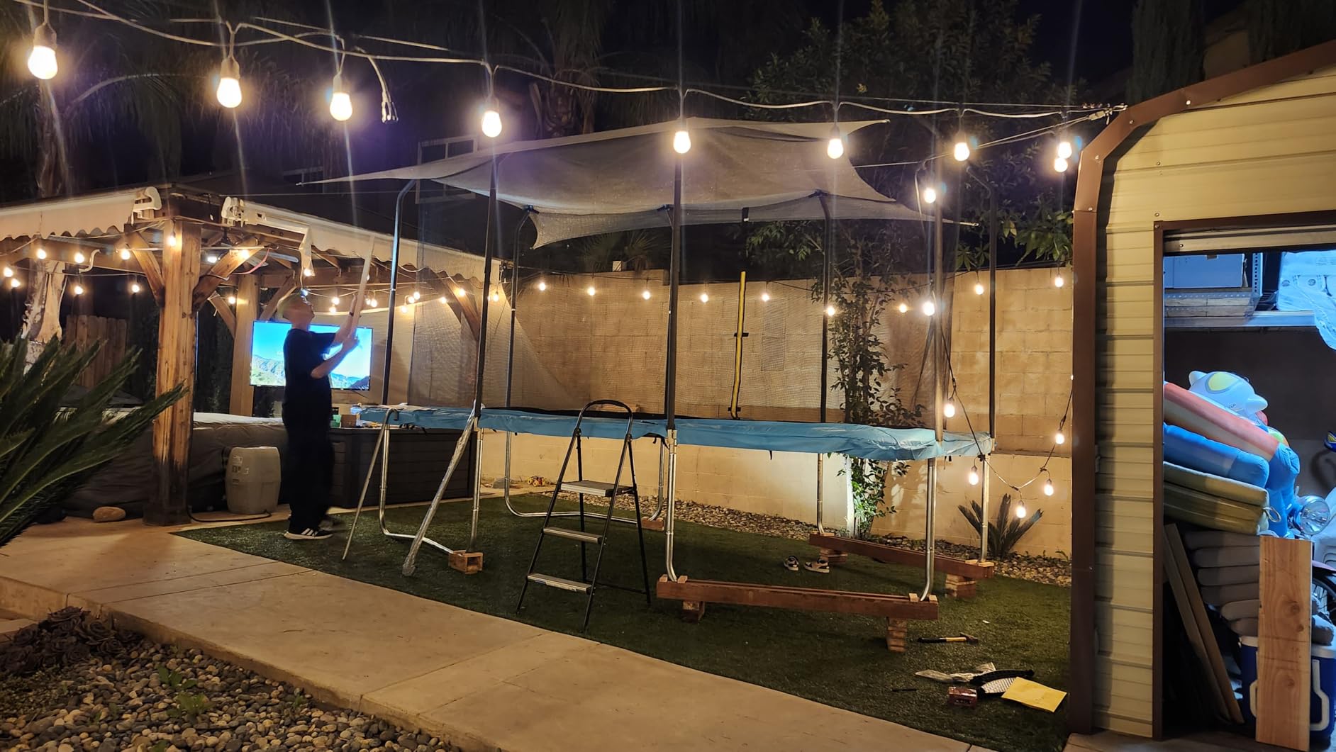 Goplus 8FT x 14FT Rectangular Trampoline, 440LBS Bearing Recreational Trampolines w/Enclosure Net & Non-Slip Ladder, Waterproof Pad, ASTM Approved Bounce, Trampoline Outdoor for Kids Adults customer photo 2