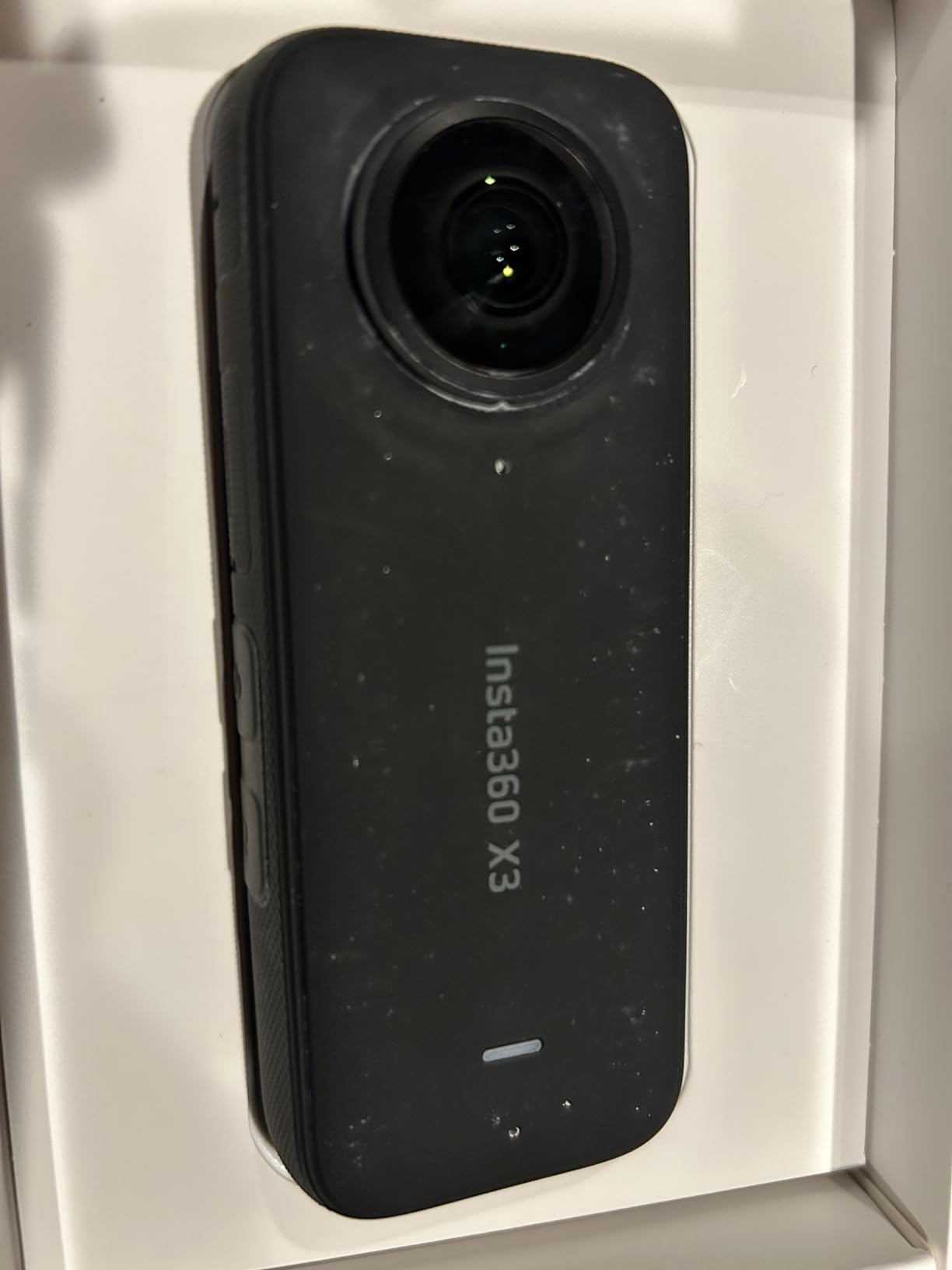 Insta360 X3, 360 Action Camera with 5.7K 360 Active HDR Video, 4K Single-Lens Camera, Waterproof, FlowState Stabilization, 2.29