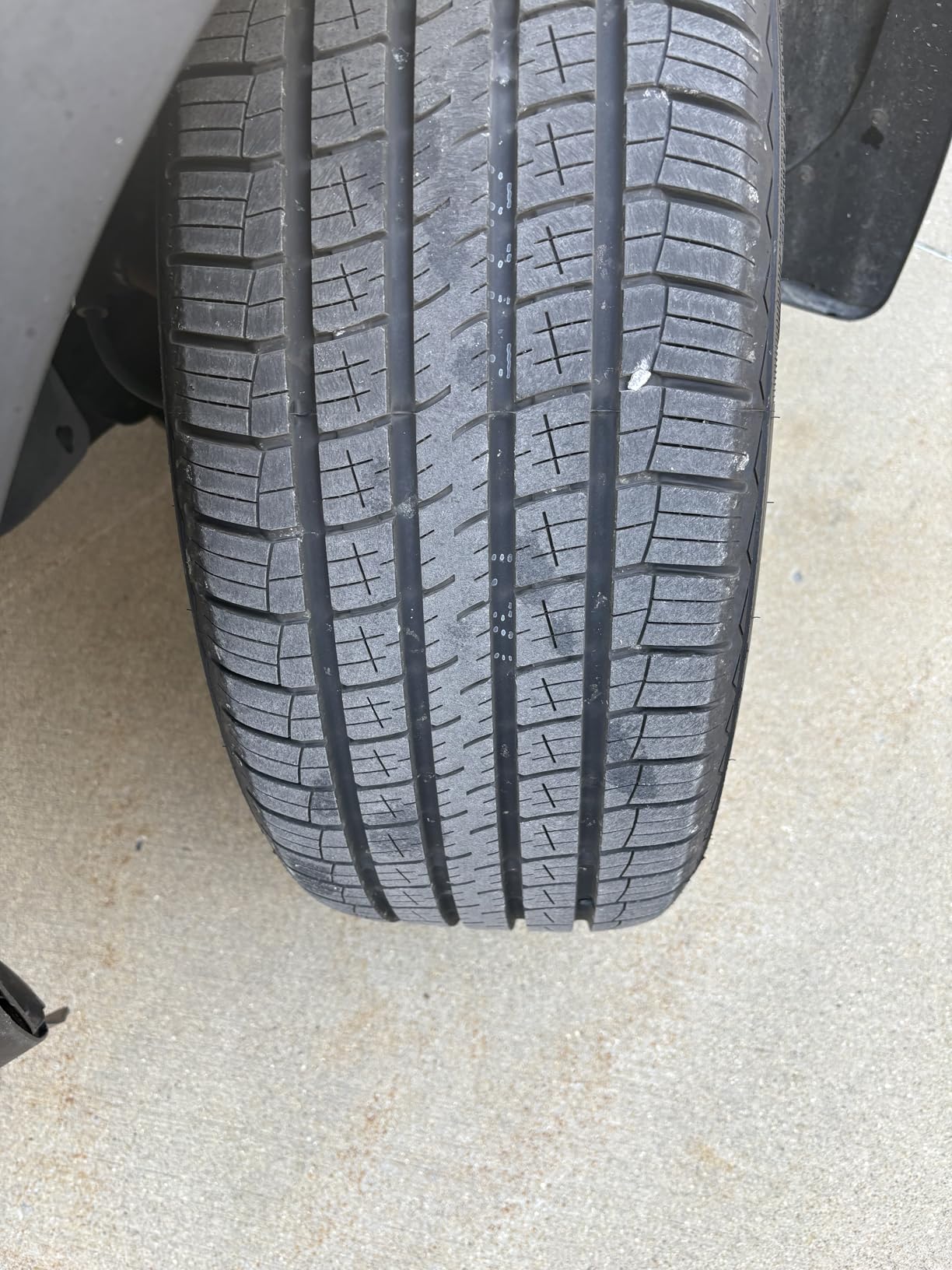 Evoluxx Capricorn 4X4 HP 235/60R18 107V All Season XL 18 inch Tire customer photo 1