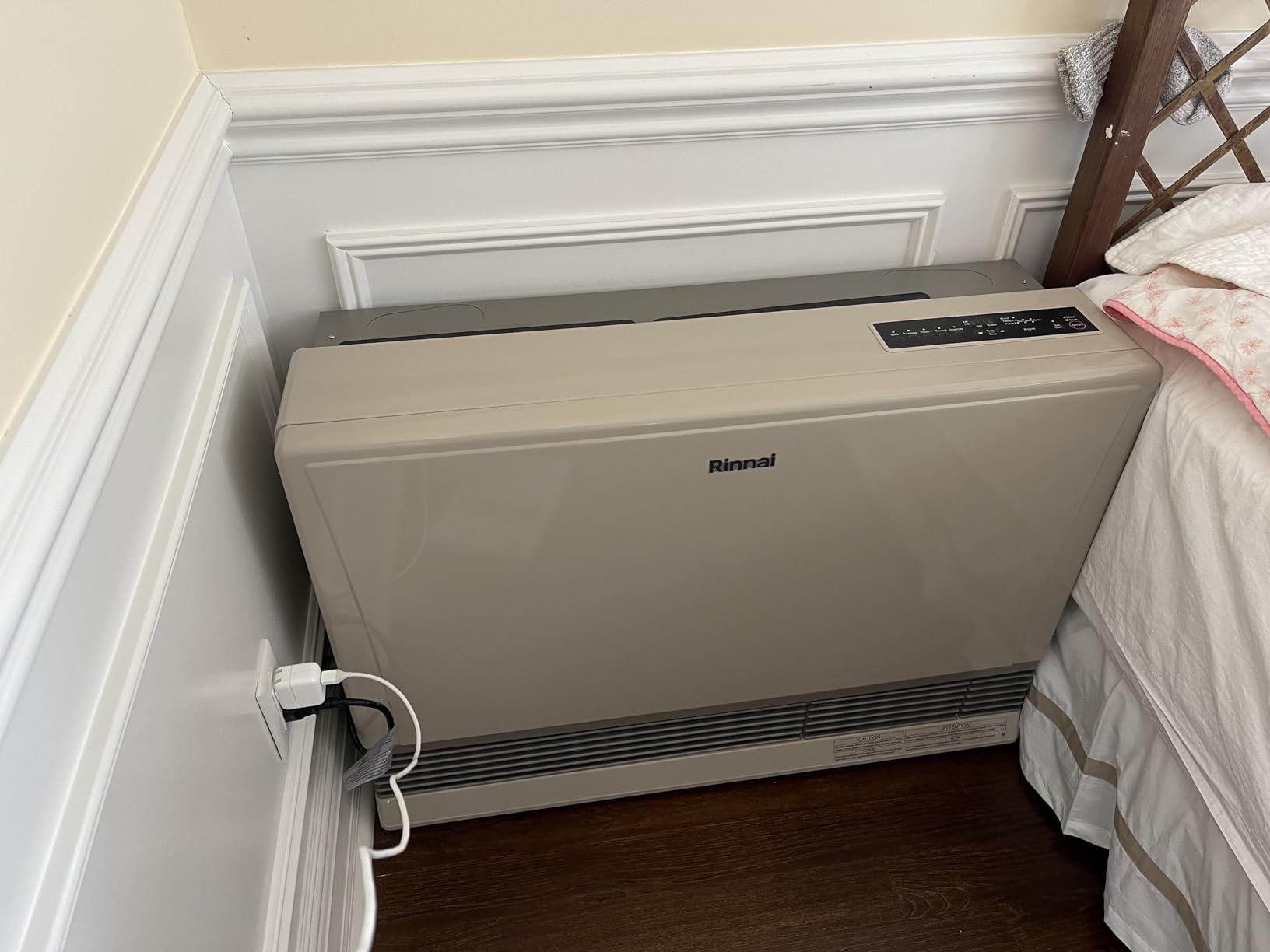 Rinnai EX38DTWN Direct Vent Wall Furnace 38,400 BTU Natural Gas Heater customer photo 2