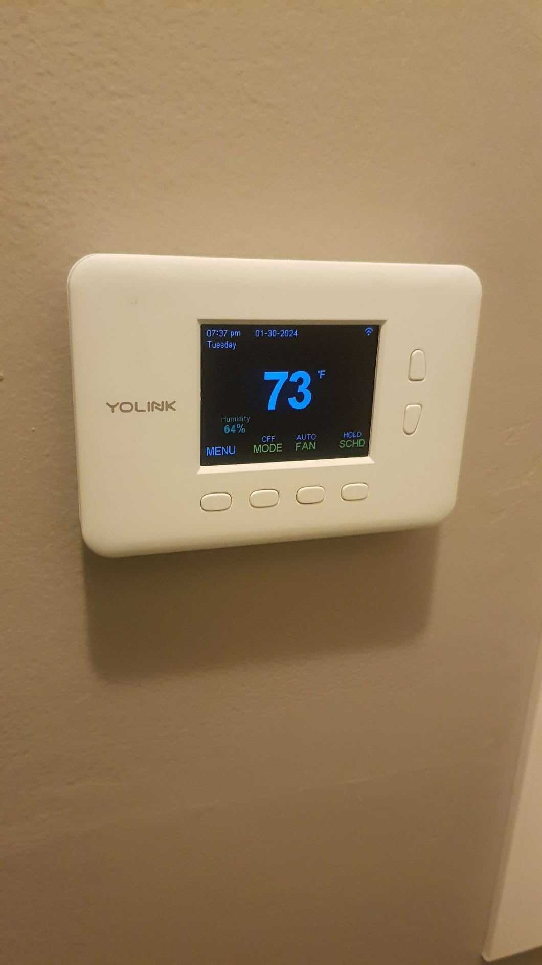 YoLink Smart Thermostat for Heat Pumps Kit: 1-Pack + Hub customer photo 1