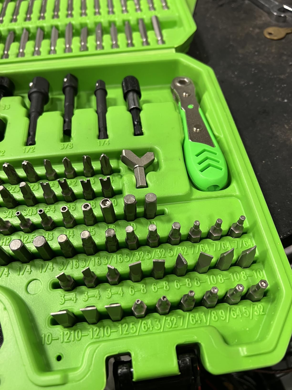 SWANLAKE 232-Piece Ultimate Screwdriver Bit Set, Cr-V Impact Driver Bit Set, Includes Security Bits, Nut Driver, Ratchet Wrench and Bits Holder customer photo 2