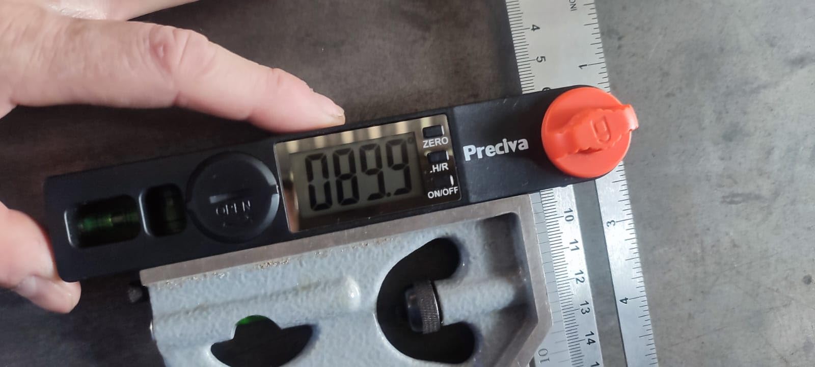 Preciva T-Bevel Gauge & Protractor with Horizontal and Vertical Bubble,0-338° Digital Angle Finder Protractor 230mm/8inch Display for Carpentry Woodworking, Metalworking, Construction customer photo 2