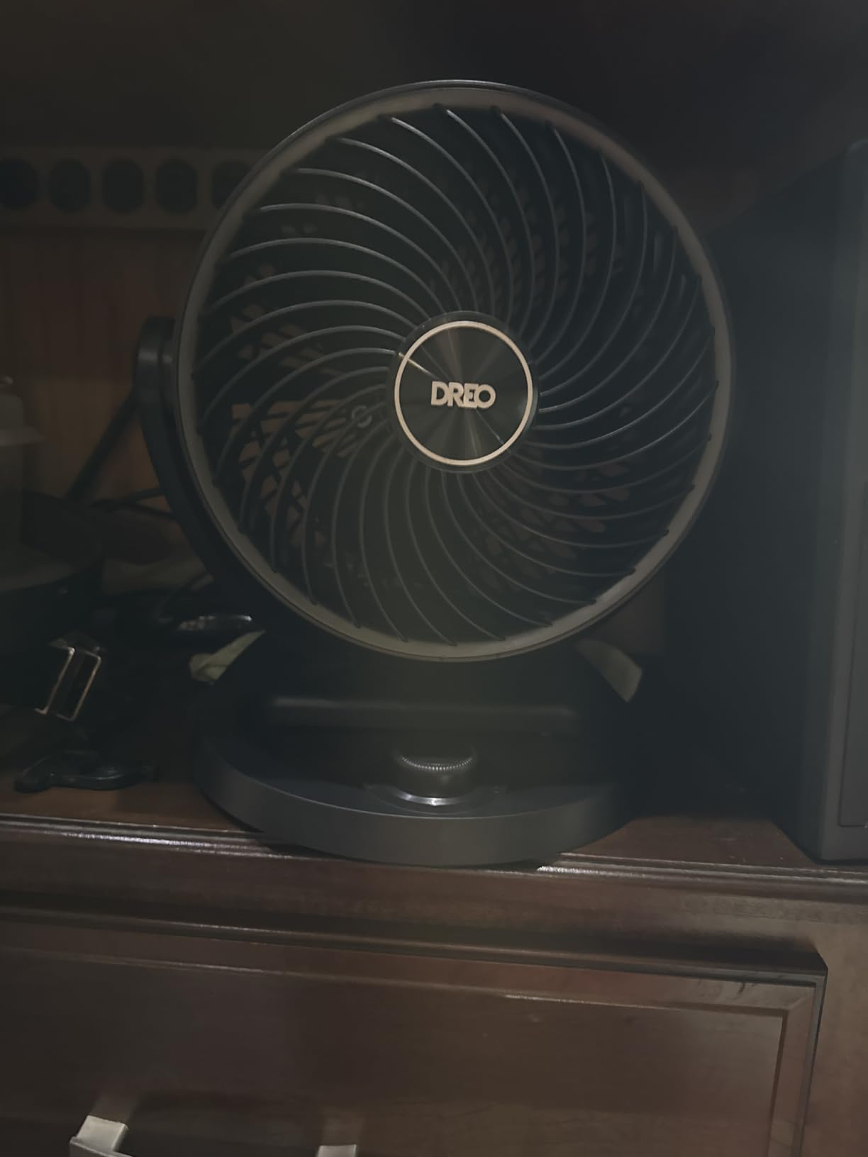 DREO Fan for Bedroom, 12 Inches, 70ft Powerful Airflow, 25db Quiet Table Air Circulator Fans for Whole Room, 120° Adjustable Tilt, 3 Speeds, Desktop Fan for Home, Office, Kitchen customer photo 1