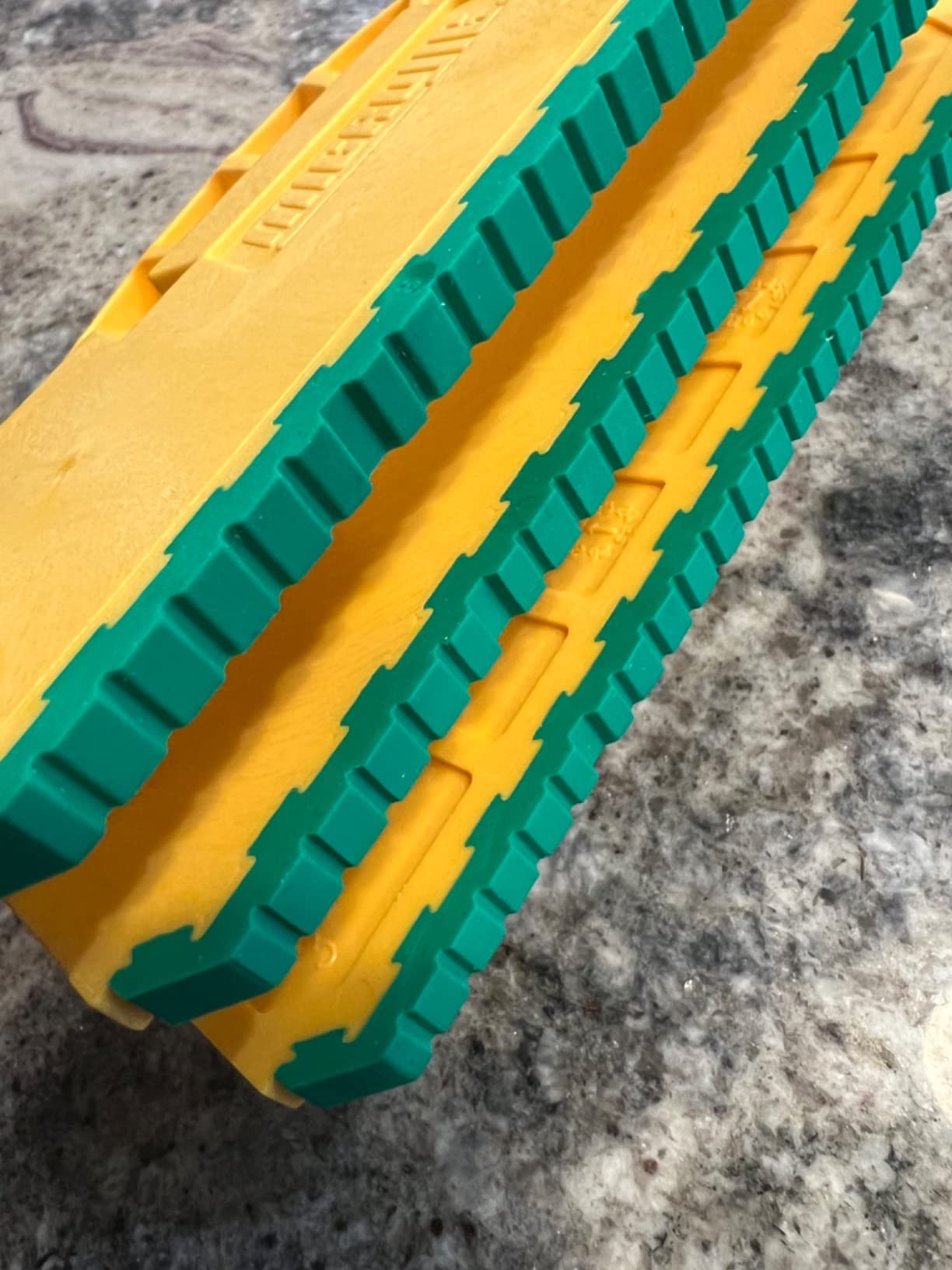 MICROJIG GRR-RIPPER 2GO Push Block for Routers, Jointers, Band and Table Saws, Woodworking Tool, Extreme Grip, GR2-GO, Yellow/Green customer photo 2