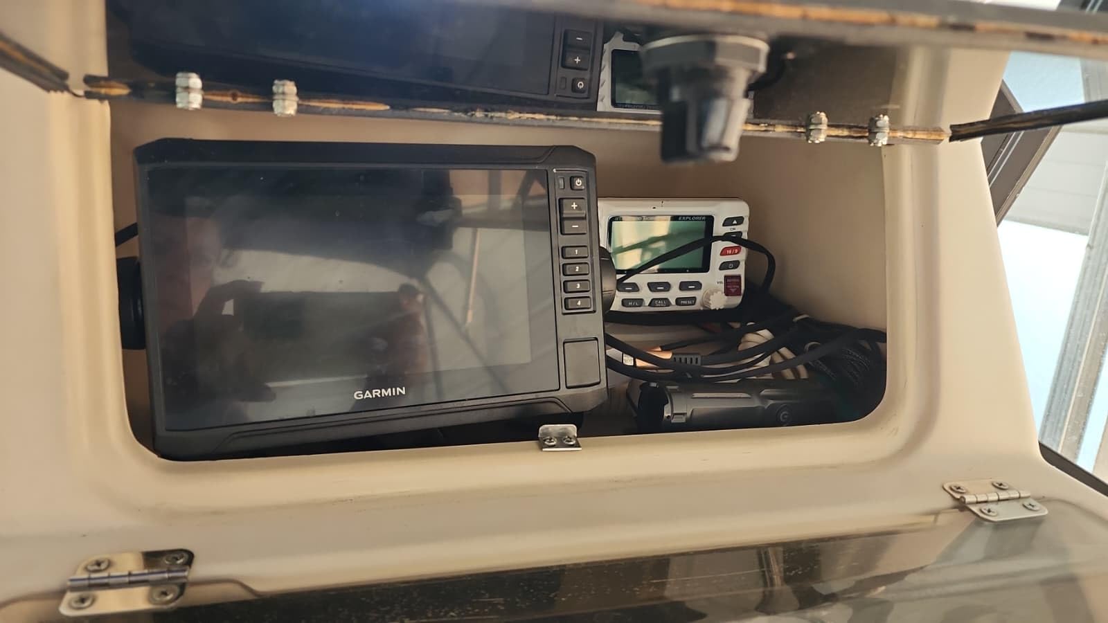 Garmin ECHOMAP UHD2 74sv with GT54 Transducer, 7” Touchscreen Chartplotter, Garmin Navionics+ U.S. Coastal customer photo 1