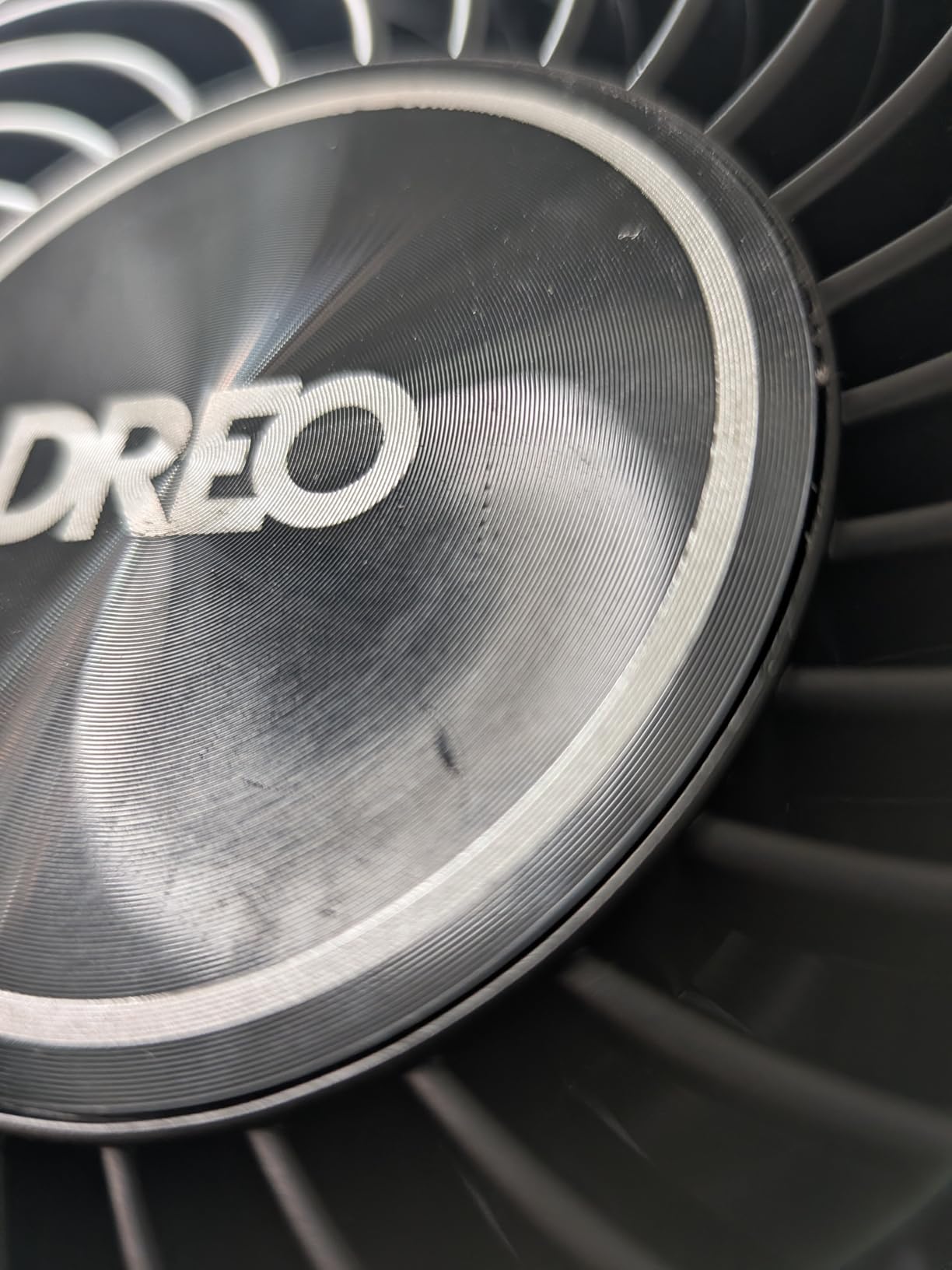 DREO Fan for Bedroom, 13-Inch Oscillating Table Air Circulator Fan for Whole Room, 120° Tilt Adjustment, 25dB Ultra-Quiet, 75ft Powerful Airflow, 4 Speeds Desk Fans with Remote for Home, Office customer photo 1