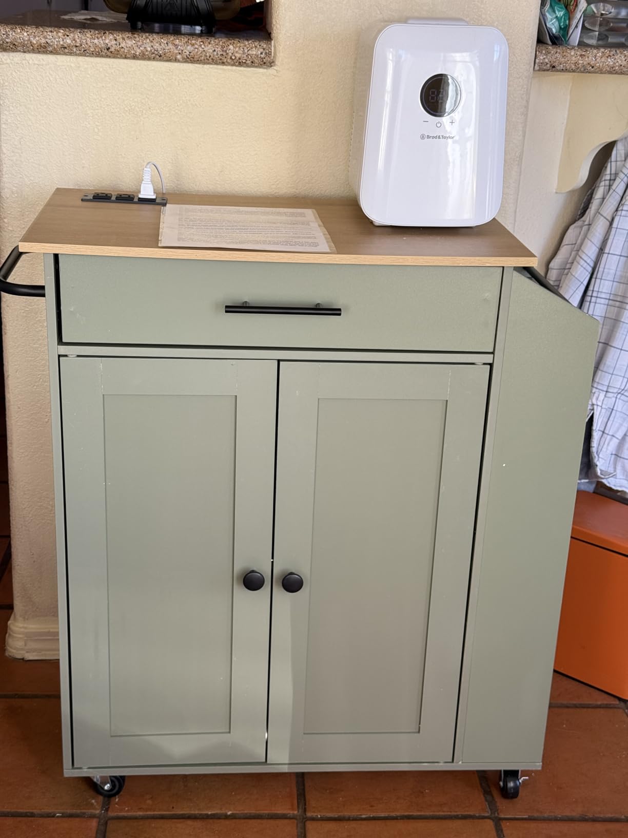 HOOBRO Kitchen Island with Power Outlet, Kitchen Storage Island with Spice Rack and Drawer, Rolling Kitchen on Wheels, for Home, Dining Room, Natural and White WN82UZD01G1 customer photo 2