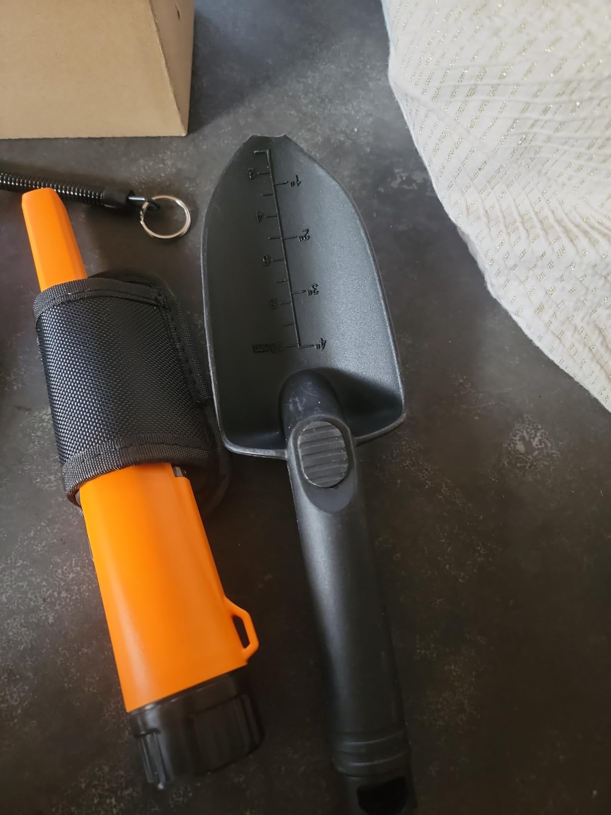 Dmyond Metal Detector Pinpointer & Accessories, Full Waterproof, 3 Modes customer photo 2