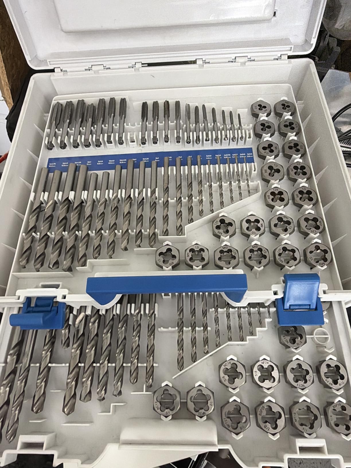 toolant 127-Piece Metric & SAE Ratcheting Tap and Die Set customer photo 1